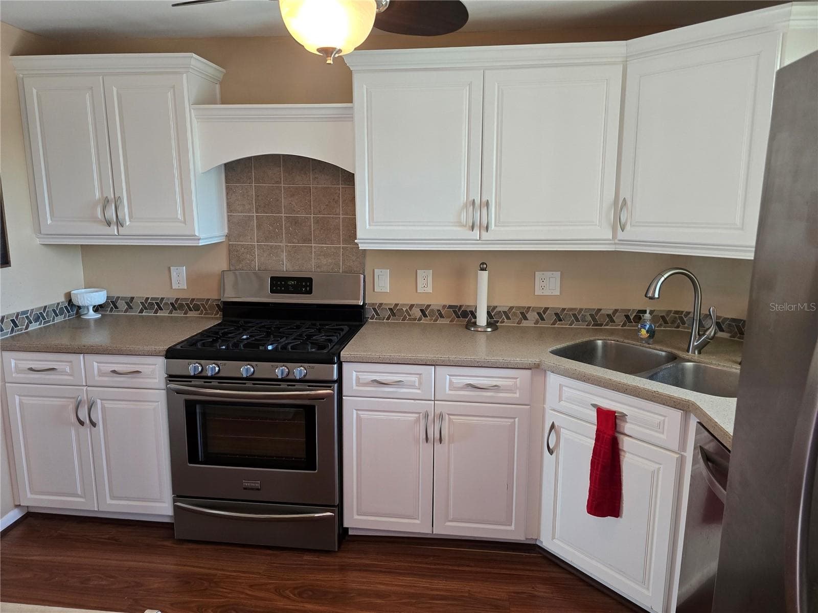 Condominium at 5980 SHORE BLVD S #501, GULFPORT, photo 13 of 32