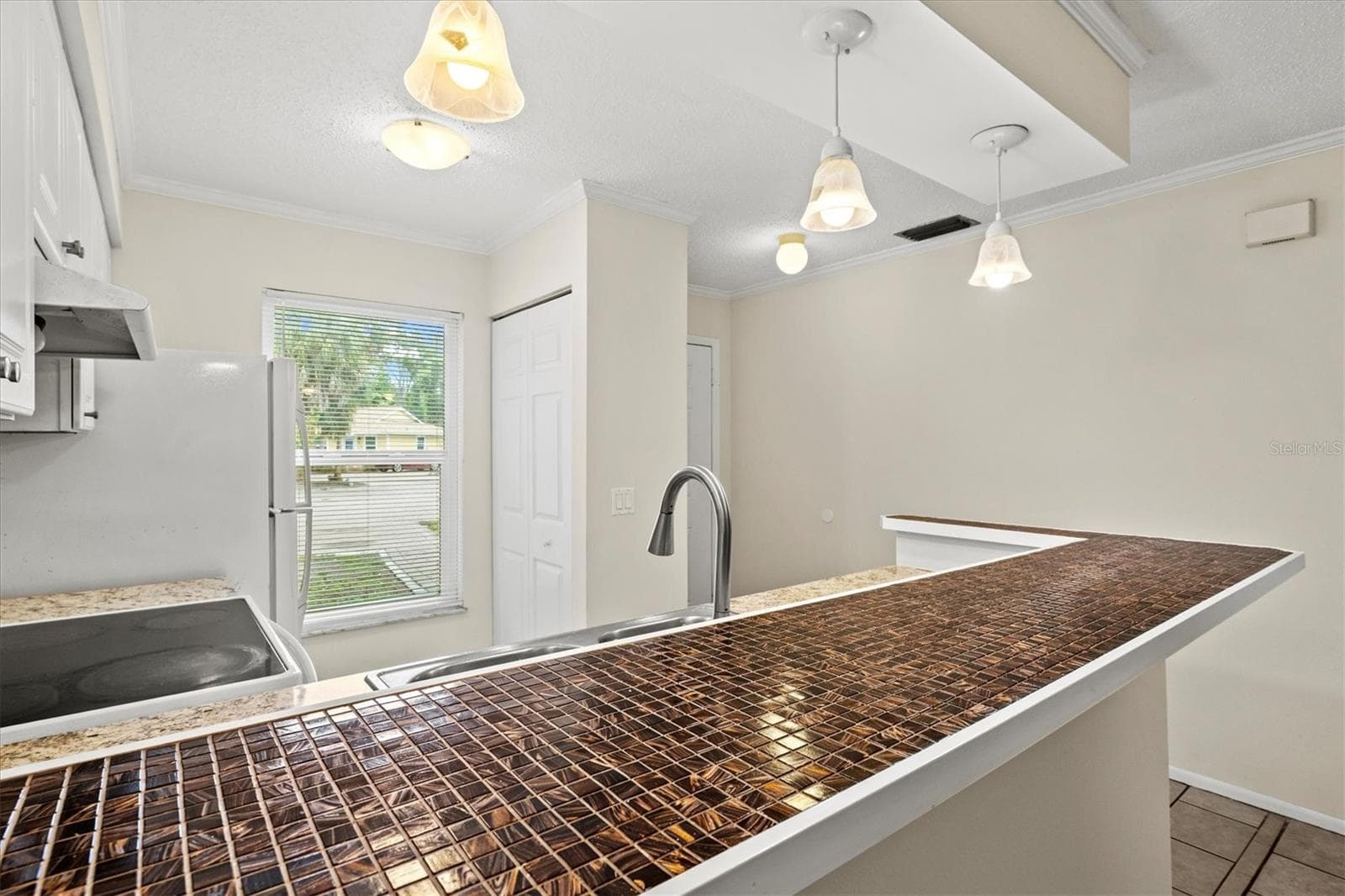 Duplex at 4631 SUMMERWIND DR #16, SARASOTA, photo 4 of 43