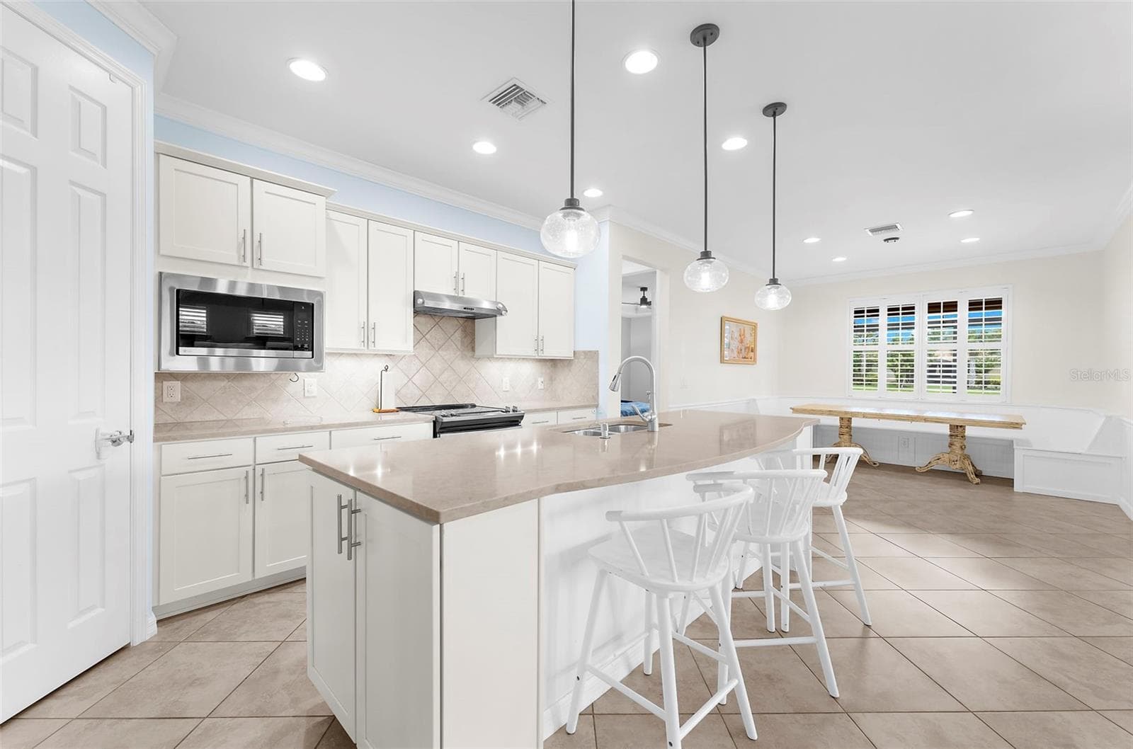 Kitchen - 13908 KARINA ST, VENICE