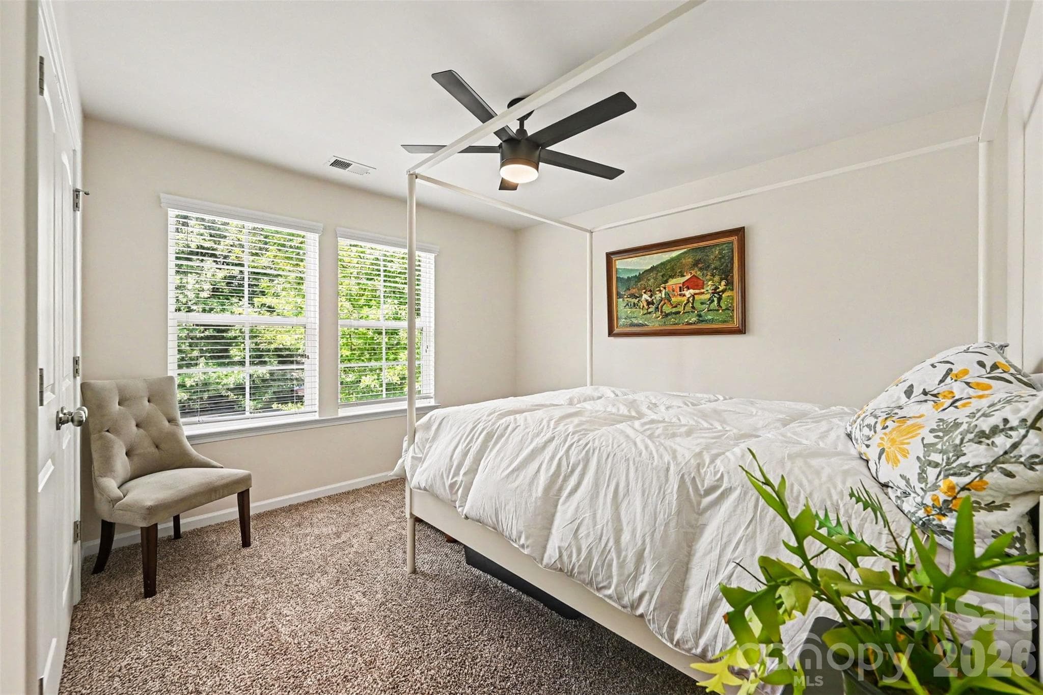 Single Family Residence at 6918 Barefoot Forest Drive, Charlotte, photo 17 of 31