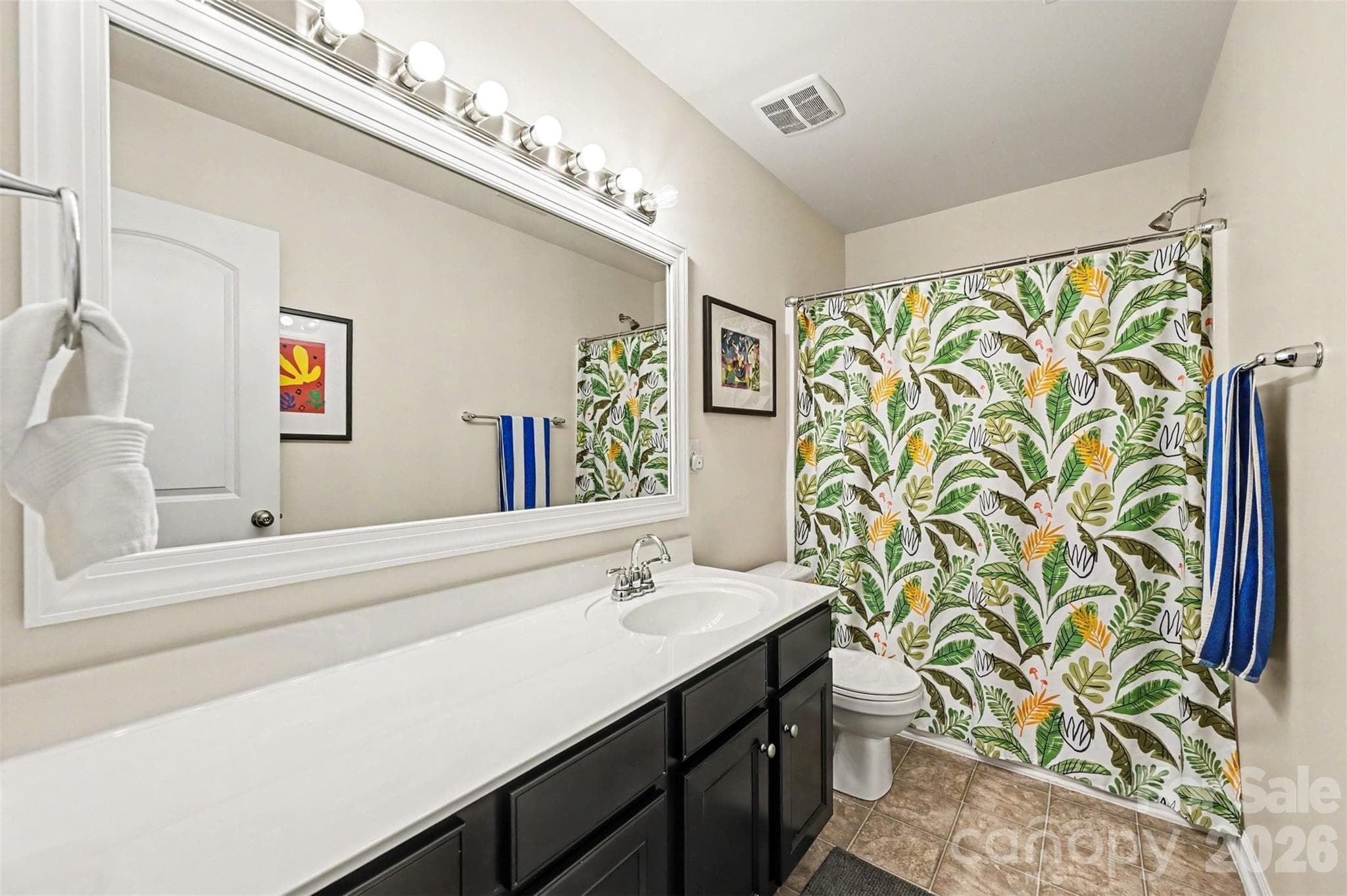 Single Family Residence at 6918 Barefoot Forest Drive, Charlotte, photo 20 of 31
