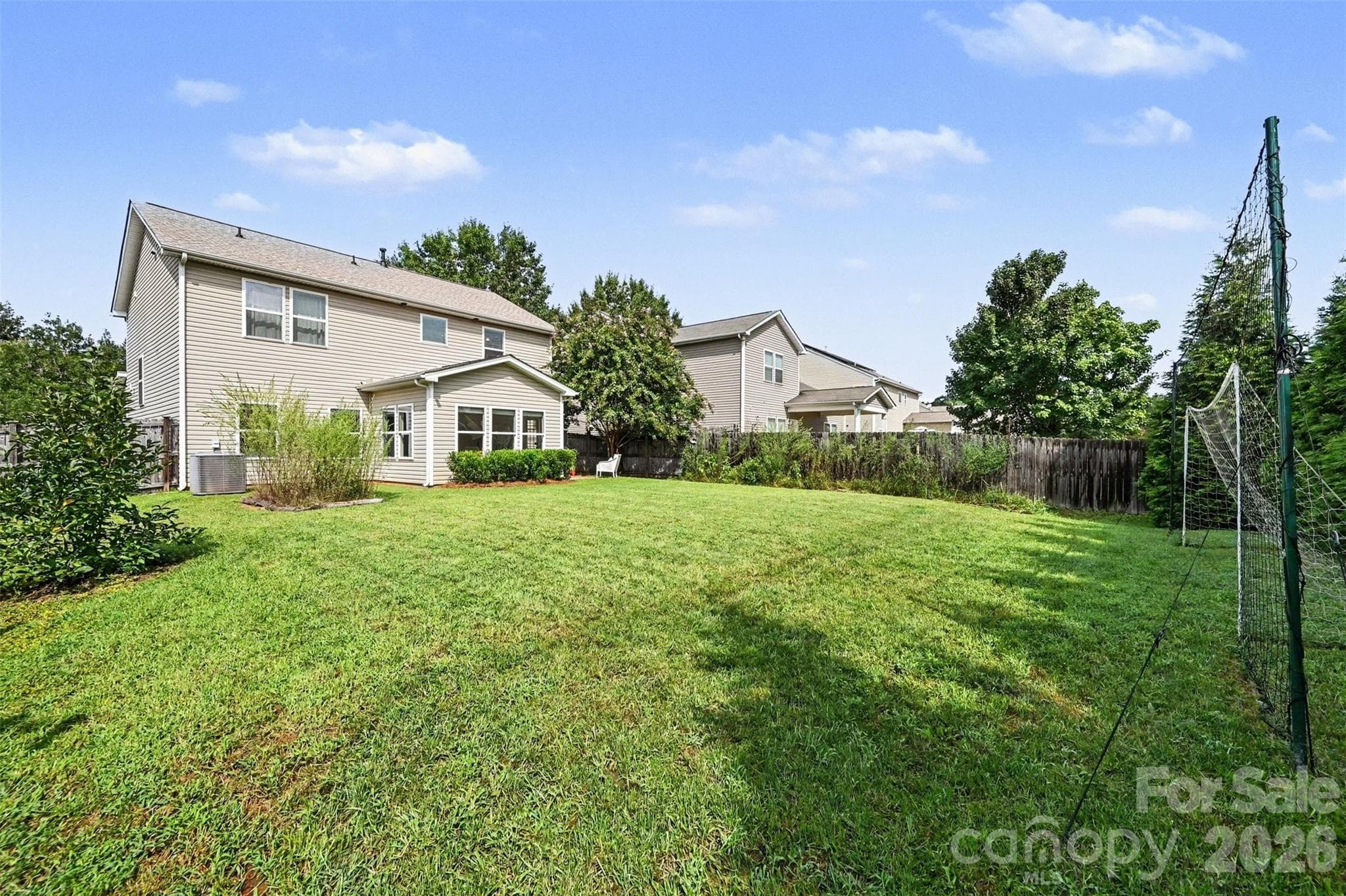 Single Family Residence at 6918 Barefoot Forest Drive, Charlotte, photo 25 of 31