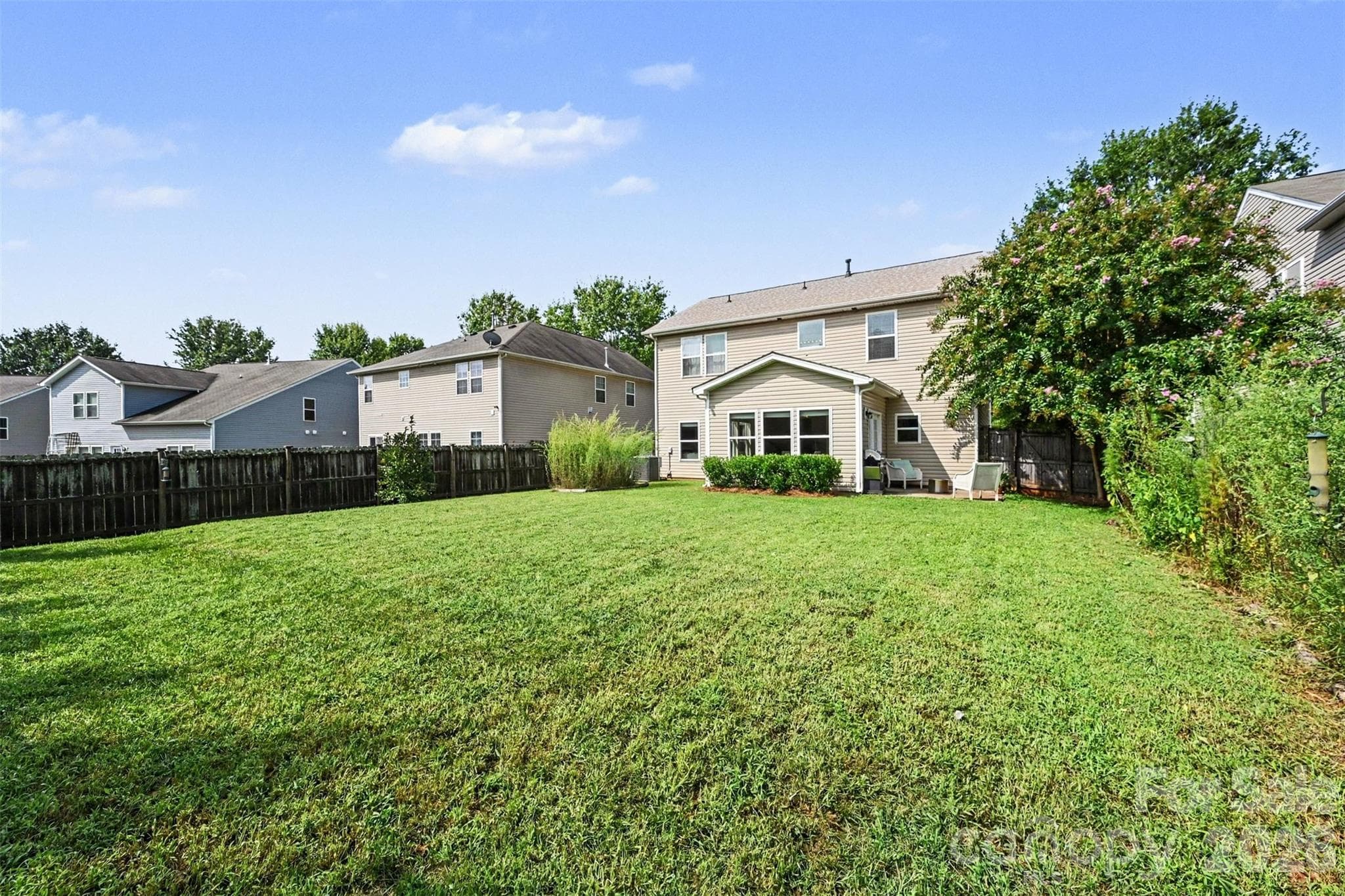 Single Family Residence at 6918 Barefoot Forest Drive, Charlotte, photo 26 of 31