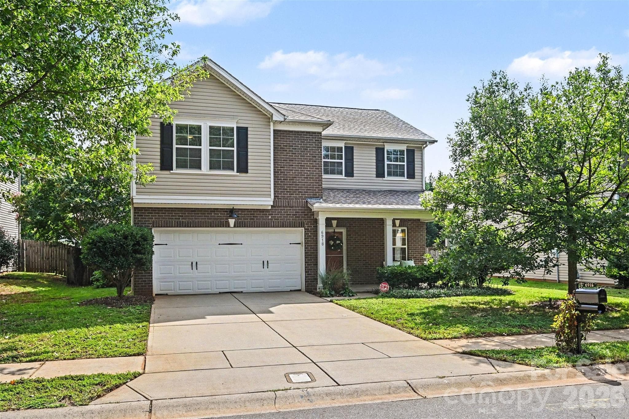 Single Family Residence at 6918 Barefoot Forest Drive, Charlotte, photo 28 of 31