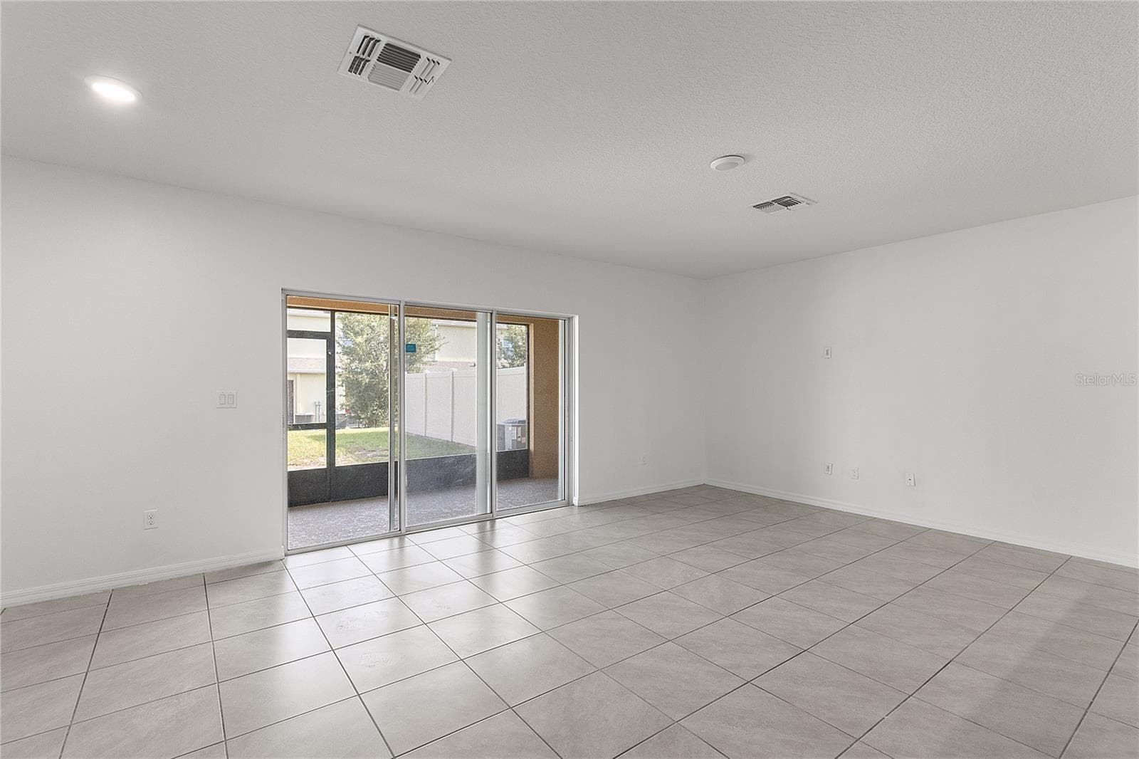 Townhouse at 9033 WILDFLOWER LN, KISSIMMEE, photo 13 of 51