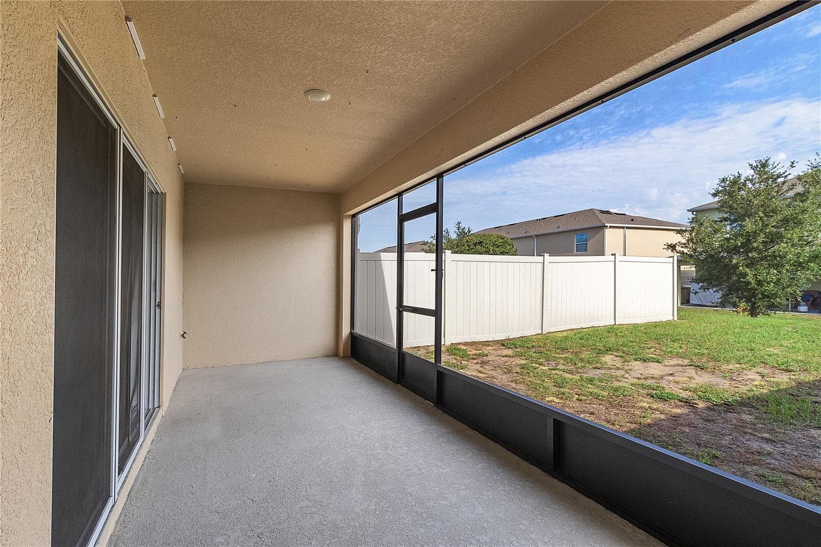 Screened Lanai - 9033 WILDFLOWER LN, KISSIMMEE