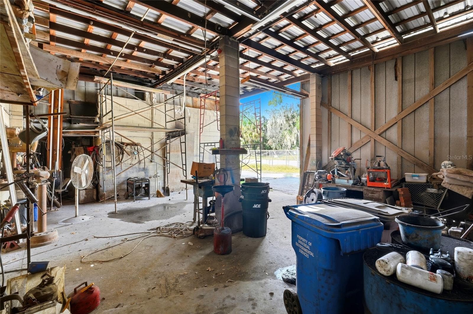 Industrial at 916 SE 4TH ST, GAINESVILLE, photo 10 of 17