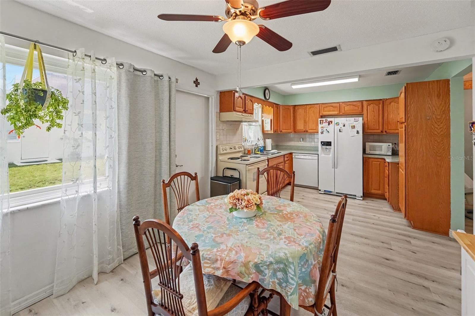 Condominium at 6880 LAFAYETTE N #8, PINELLAS PARK, photo 16 of 36