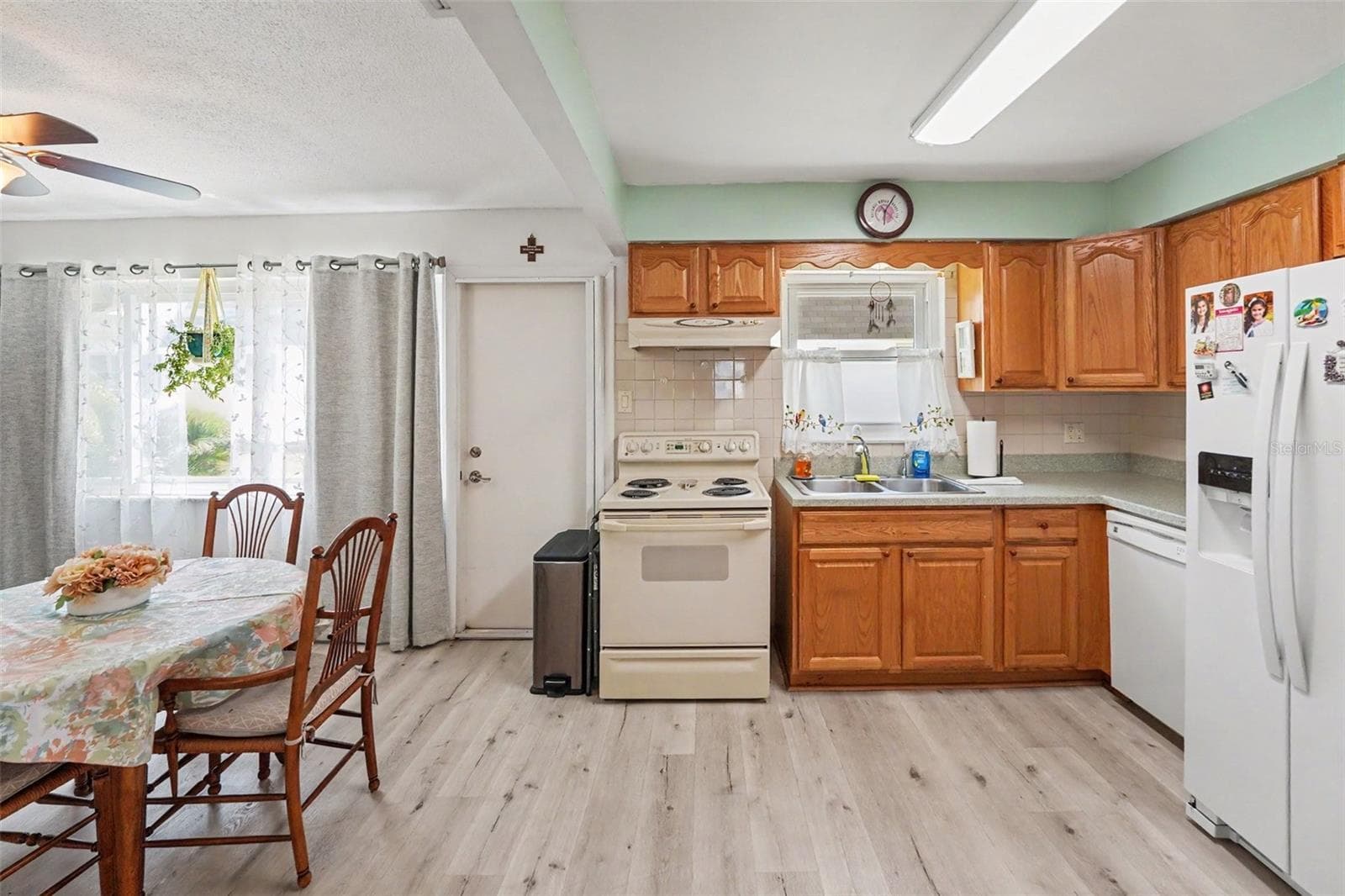Condominium at 6880 LAFAYETTE N #8, PINELLAS PARK, photo 19 of 36