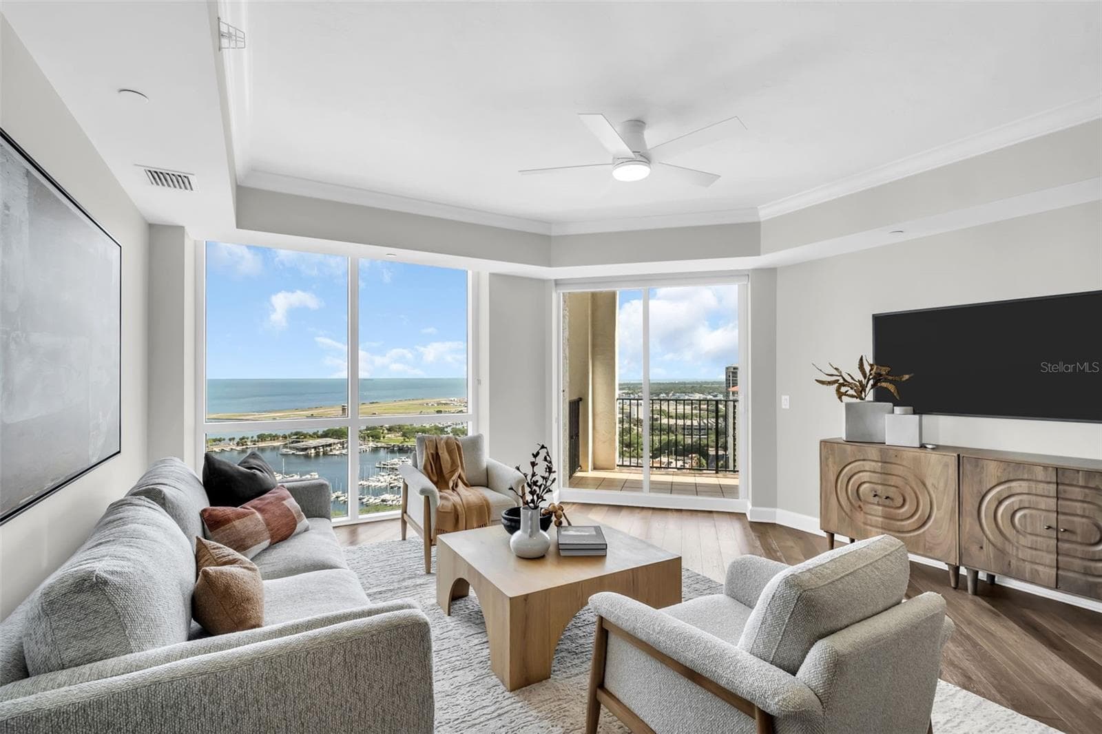 Living Space Framed by Sweeping Views of Tampa Bay - 300 BEACH DR NE #2604, ST PETERSBURG