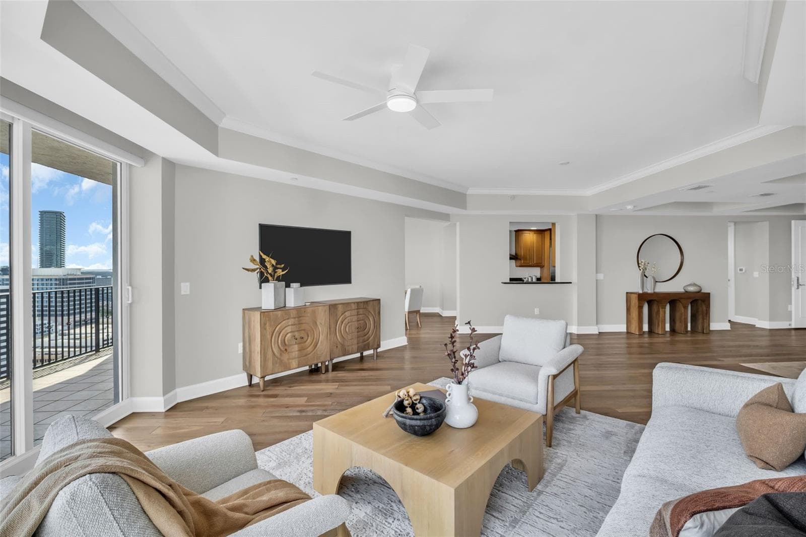 Gleeming upgraded flooring throughout - 300 BEACH DR NE #2604, ST PETERSBURG
