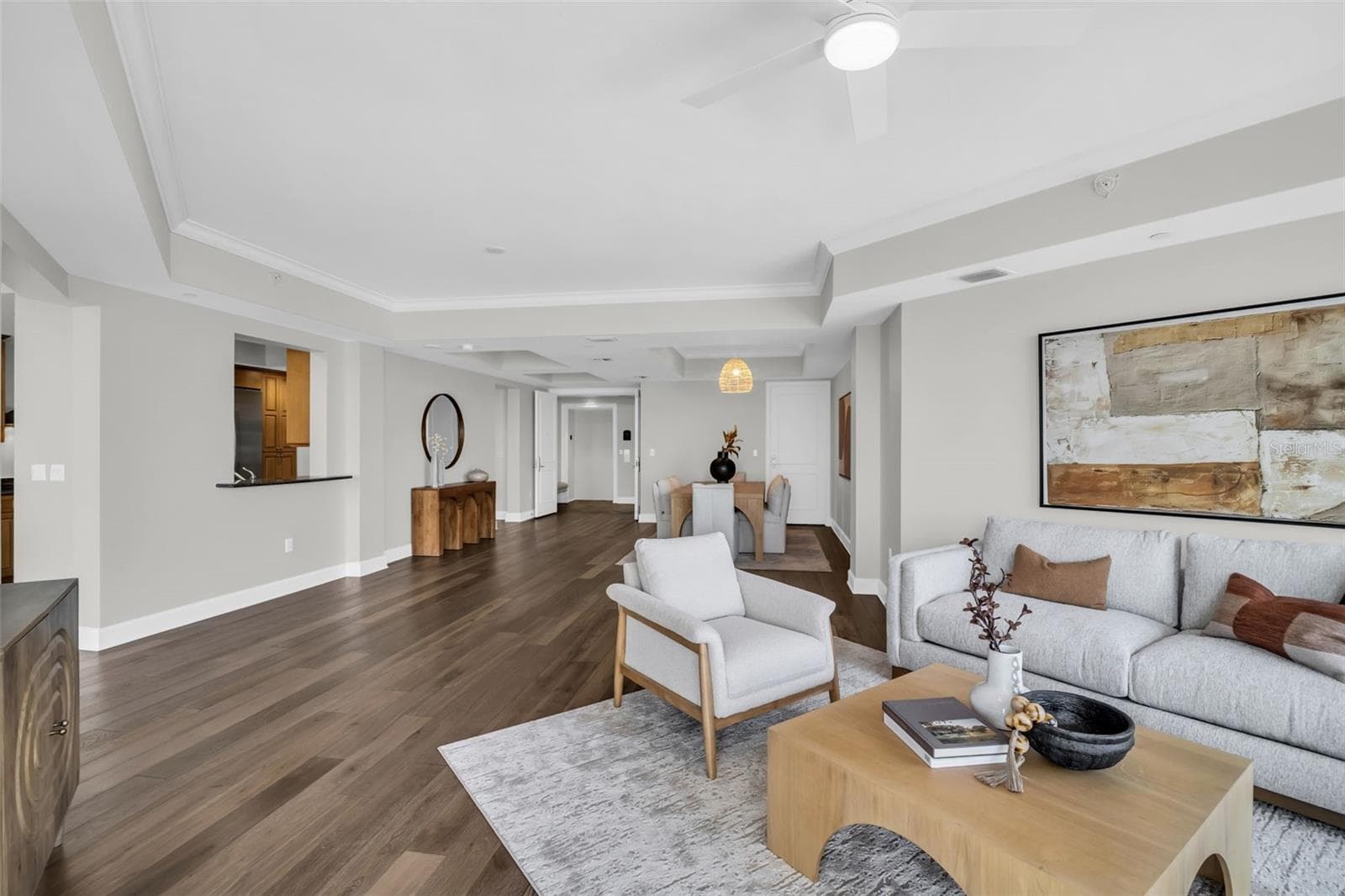 Light and Airy with fresh interior paint - 300 BEACH DR NE #2604, ST PETERSBURG