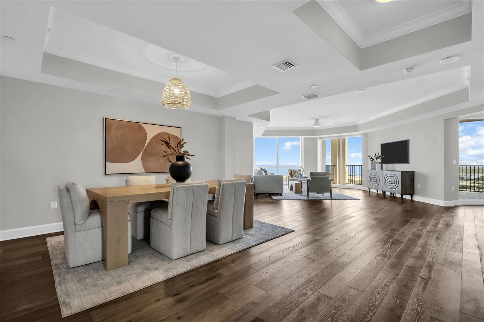 Grand Dining Space with a Coastal Backdrop - 300 BEACH DR NE #2604, ST PETERSBURG