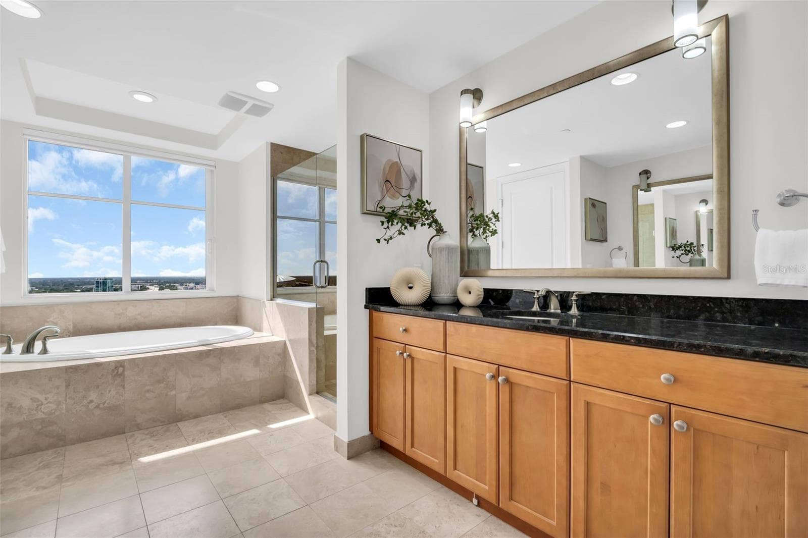 Primary Bath - 300 BEACH DR NE #2604, ST PETERSBURG