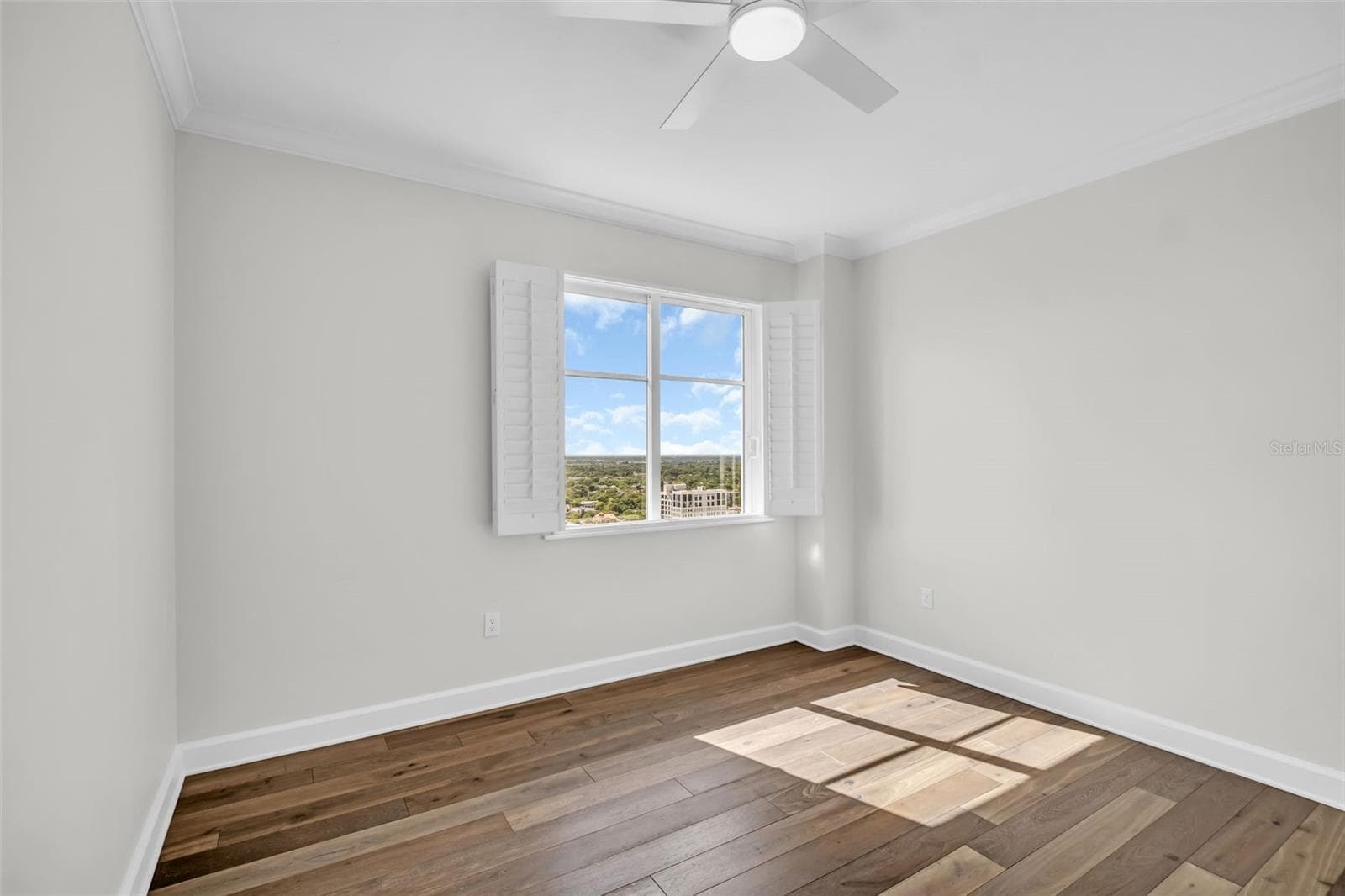 Spacious Guest Suite 3 - 300 BEACH DR NE #2604, ST PETERSBURG