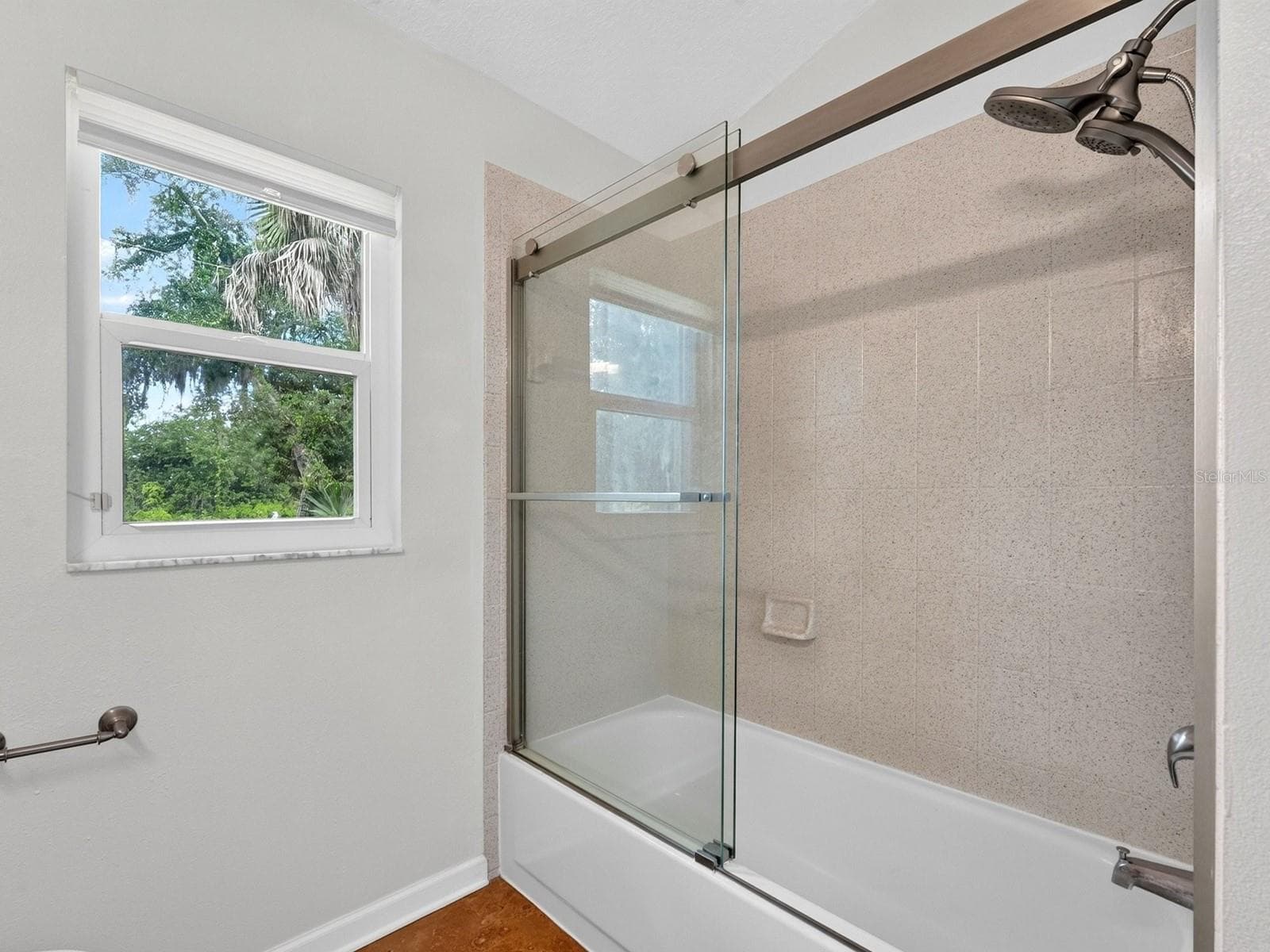 Bath 2 - 1625 ABRAMS RD, EUSTIS