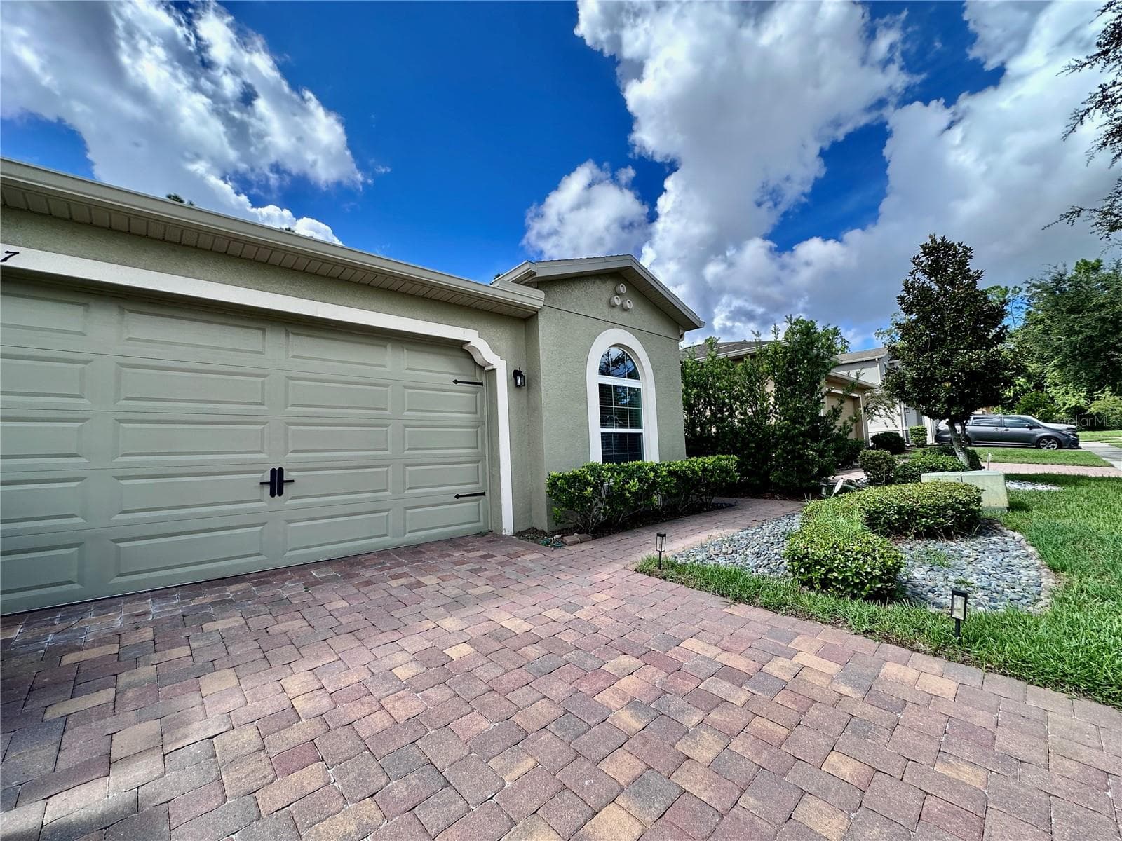 Side view - 1557 AMBER LEAF CIR, OCOEE