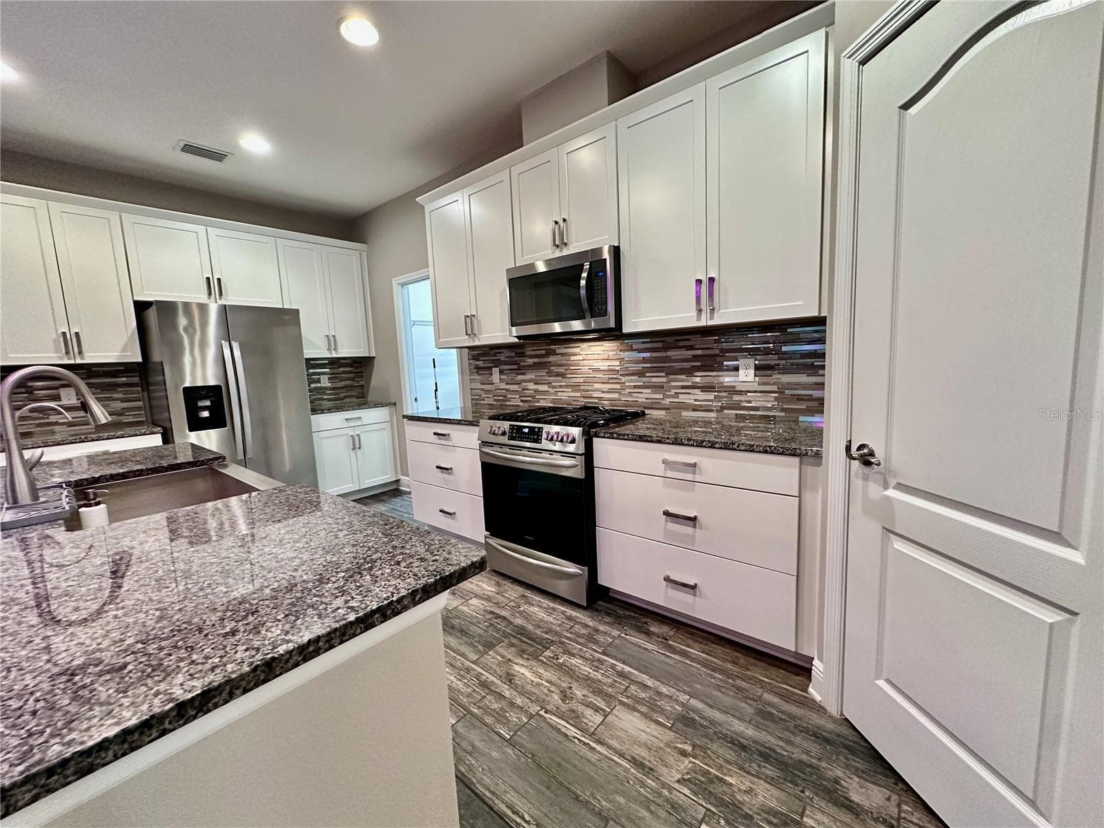 Kitchen - 1557 AMBER LEAF CIR, OCOEE