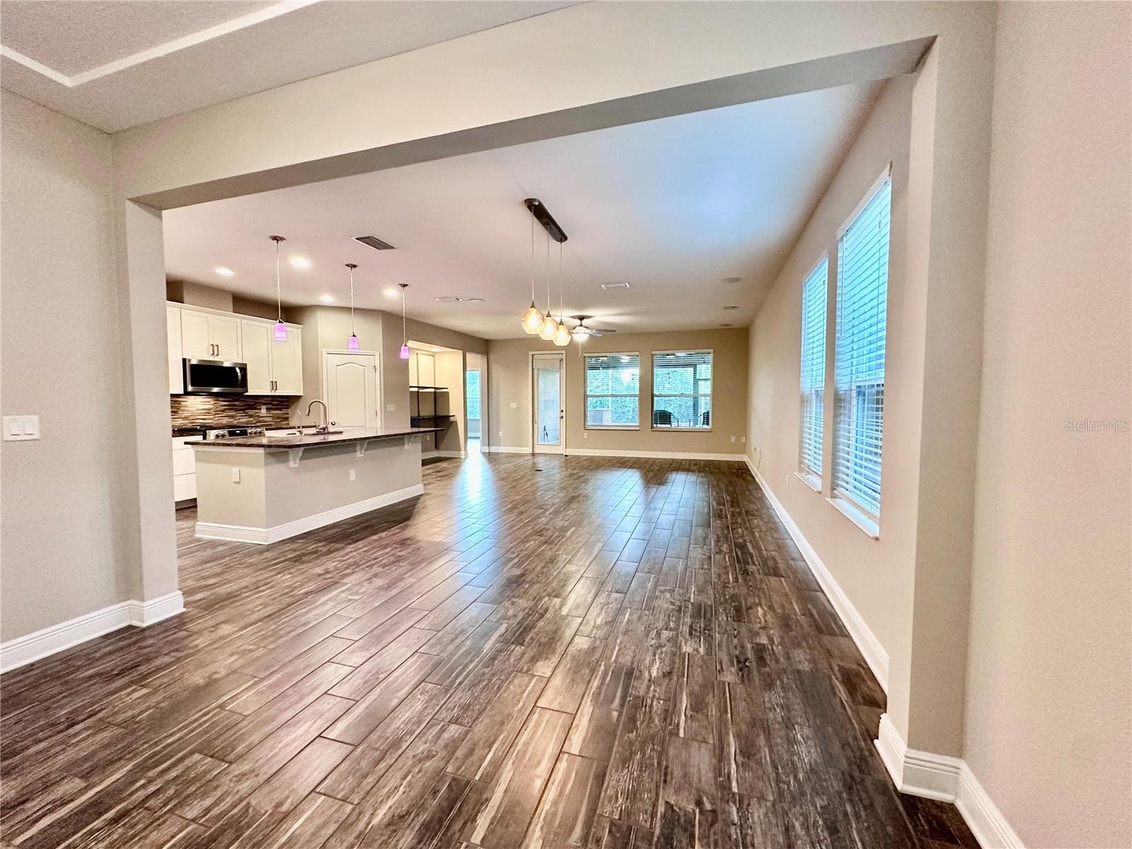 Full entrance view - 1557 AMBER LEAF CIR, OCOEE