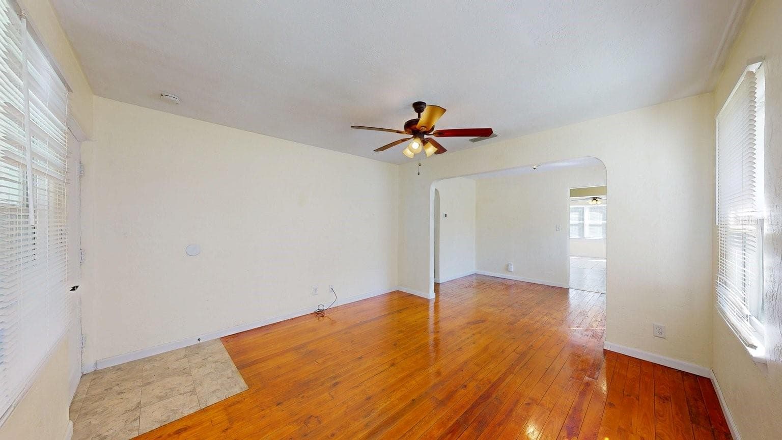 Single Family Residence at 125 N CAROLINE ST, DAYTONA BEACH, photo 7 of 51