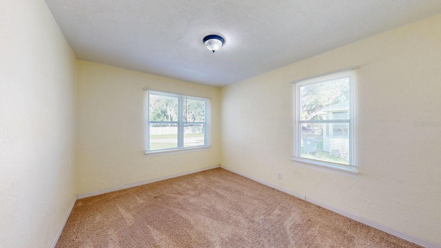Single Family Residence at 125 N CAROLINE ST, DAYTONA BEACH, photo 15 of 51