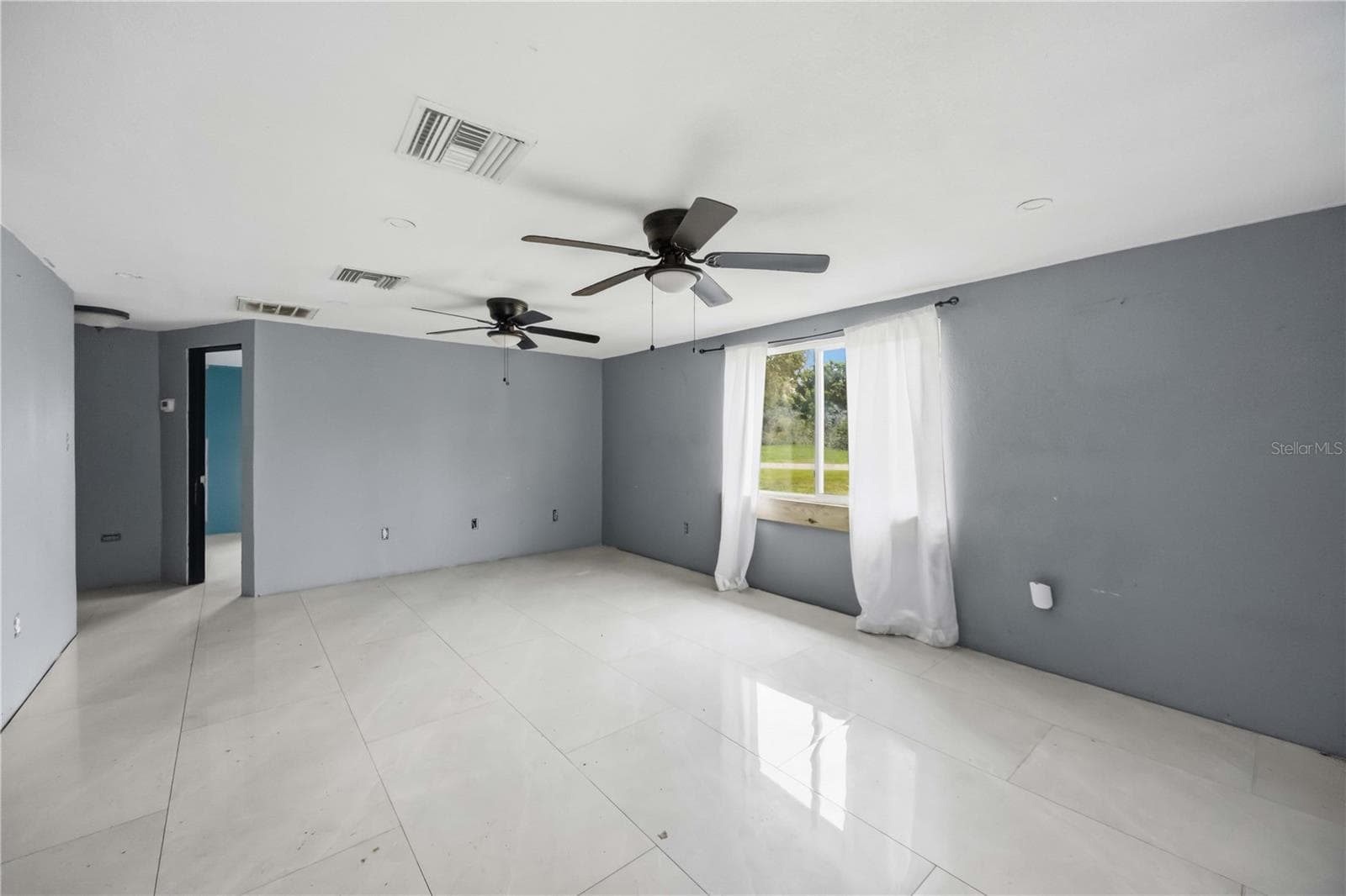 Single Family Residence at 4275 SOUTHLAND AVE, PORT CHARLOTTE, photo 5 of 37