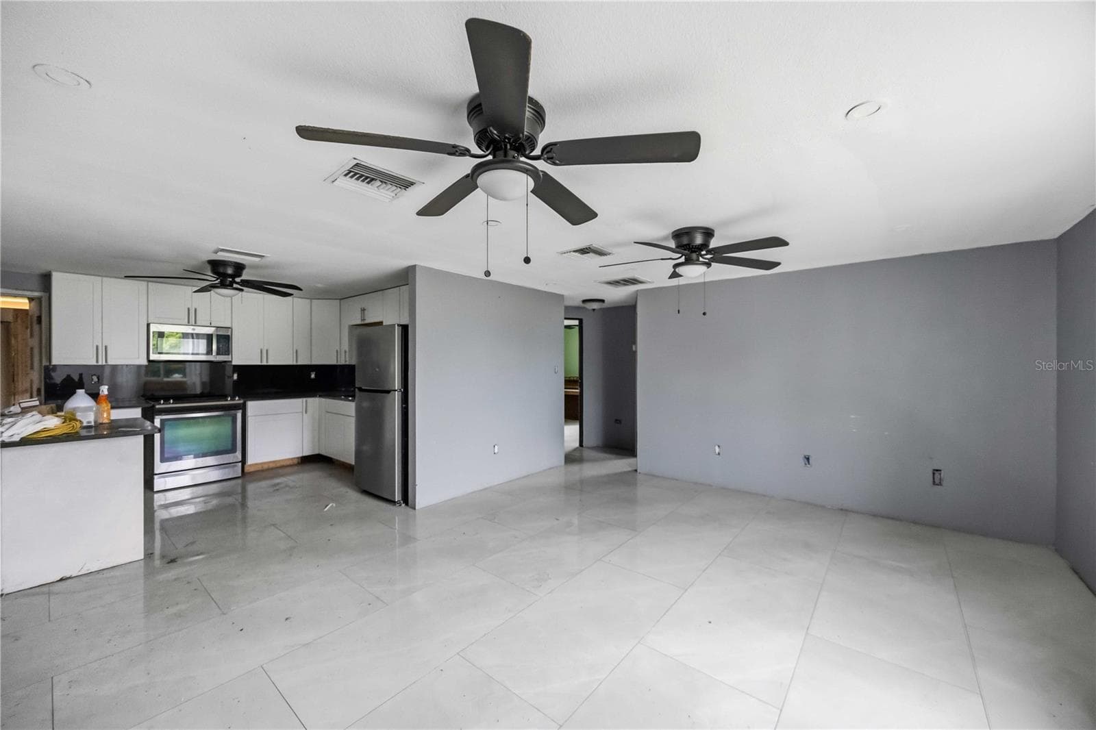 Single Family Residence at 4275 SOUTHLAND AVE, PORT CHARLOTTE, photo 10 of 37