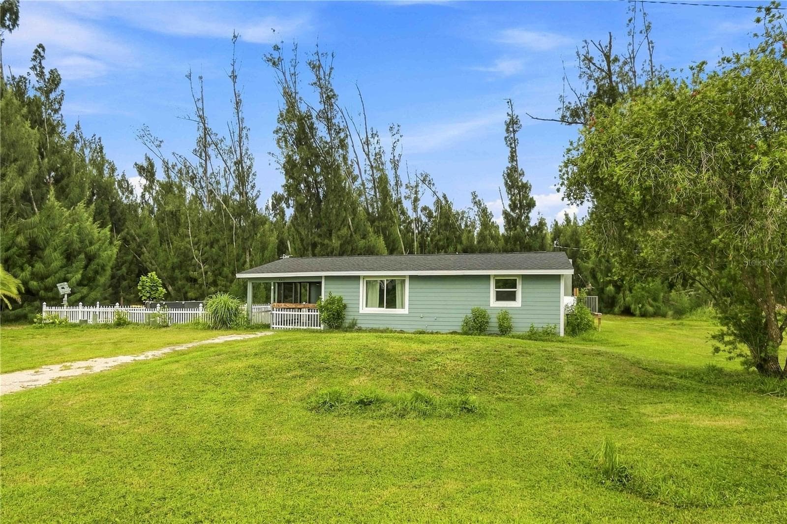 Single Family Residence at 4275 SOUTHLAND AVE, PORT CHARLOTTE, photo 20 of 37