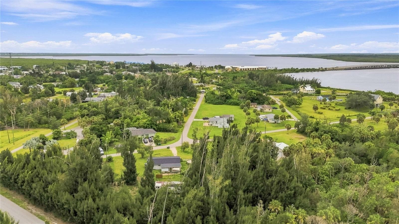 Single Family Residence at 4275 SOUTHLAND AVE, PORT CHARLOTTE, photo 31 of 37