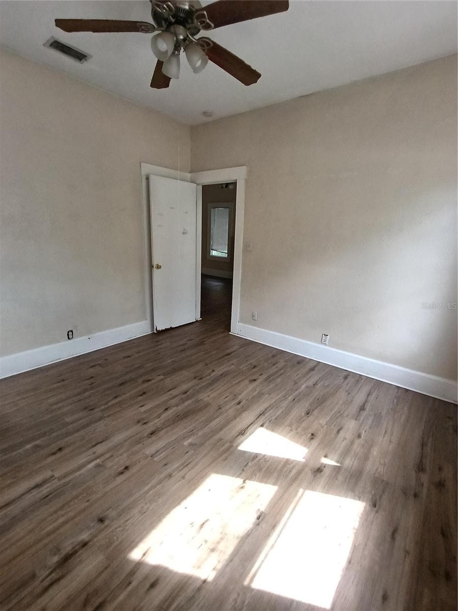 Single Family Residence at 1924 30TH ST S, ST PETERSBURG, photo 19 of 28