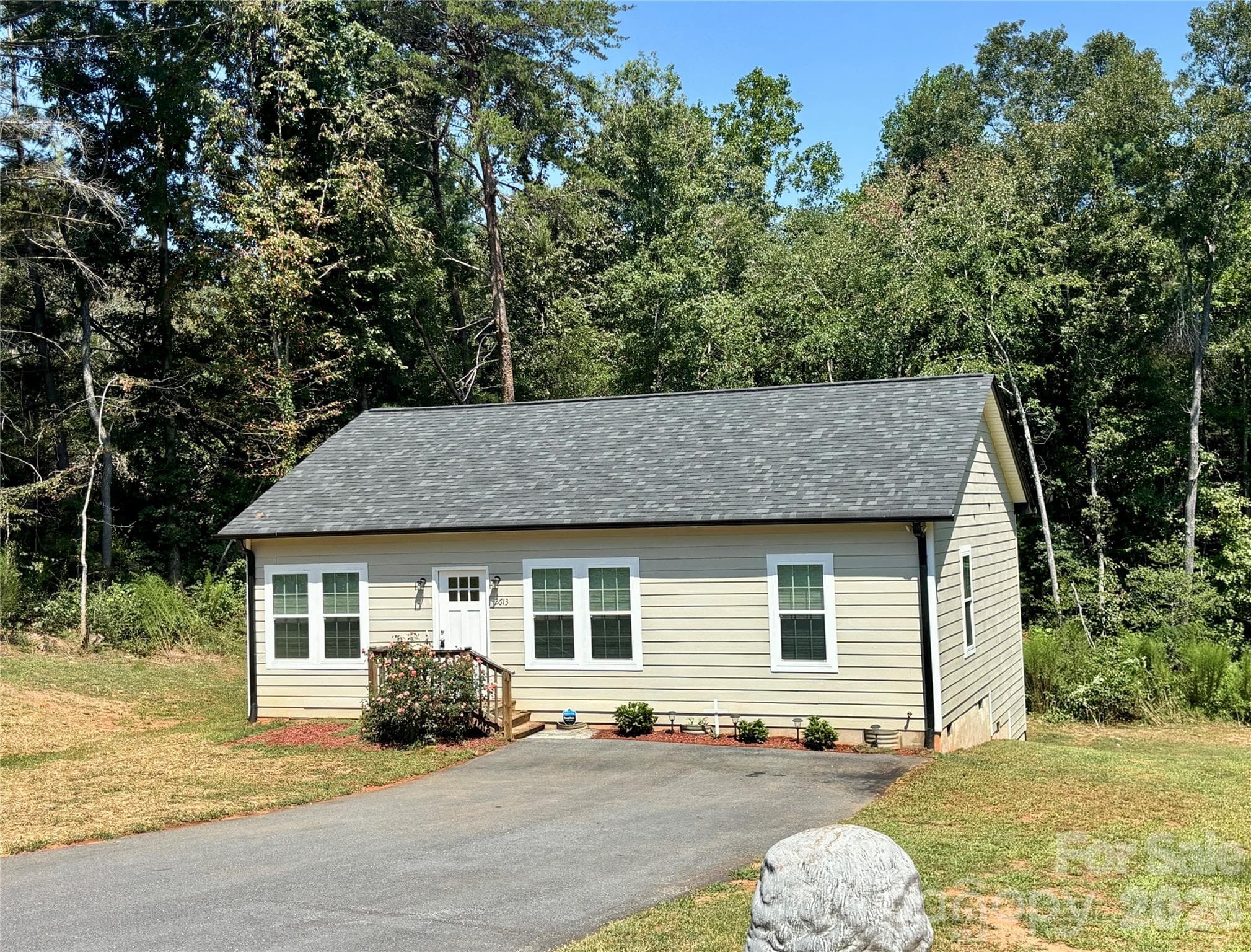 2613 Lynn Mountain Road