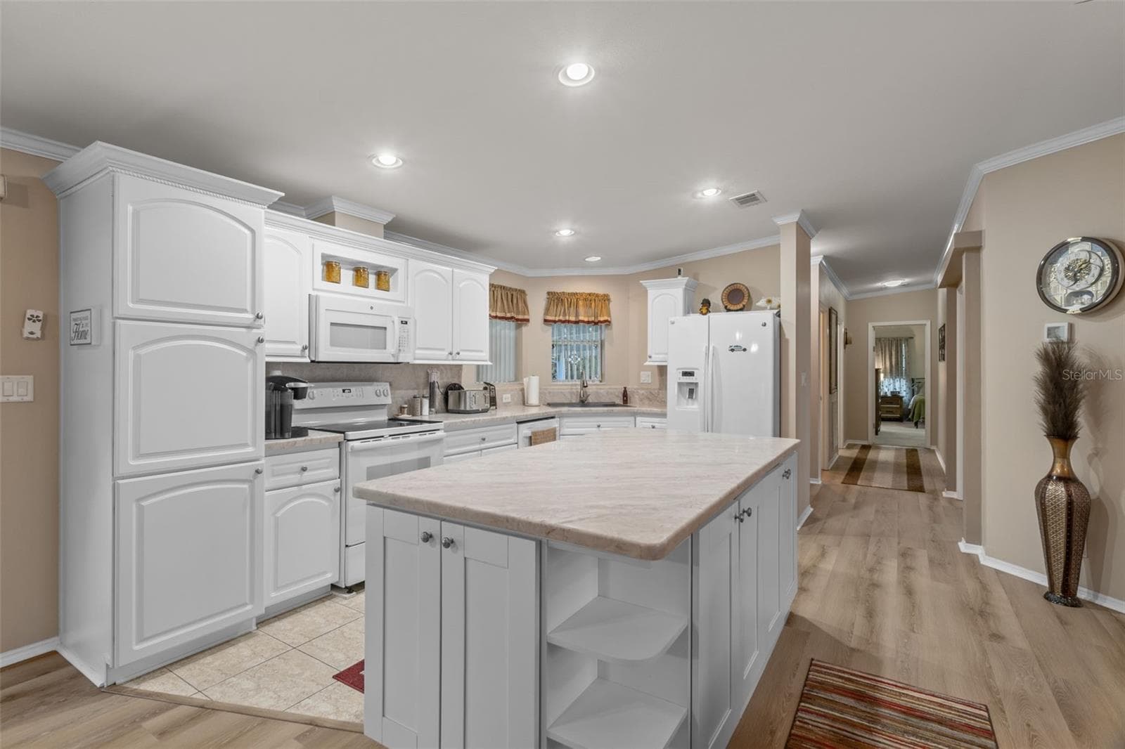 Manufactured Home at 8084 LITTLE TEE LN, BROOKSVILLE, photo 13 of 49