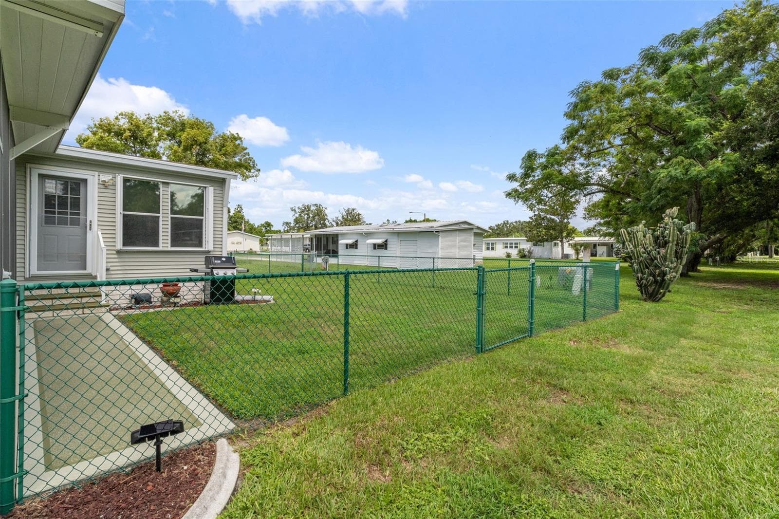 Manufactured Home at 8084 LITTLE TEE LN, BROOKSVILLE, photo 39 of 49