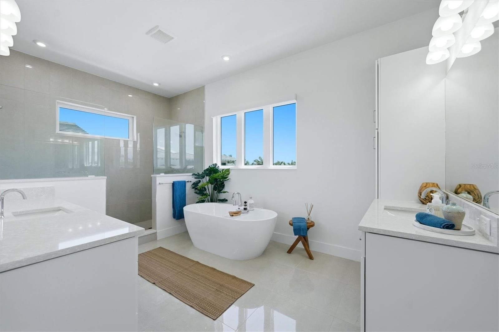 master bathroom - 5935 REDBAY BLVD, BRADENTON