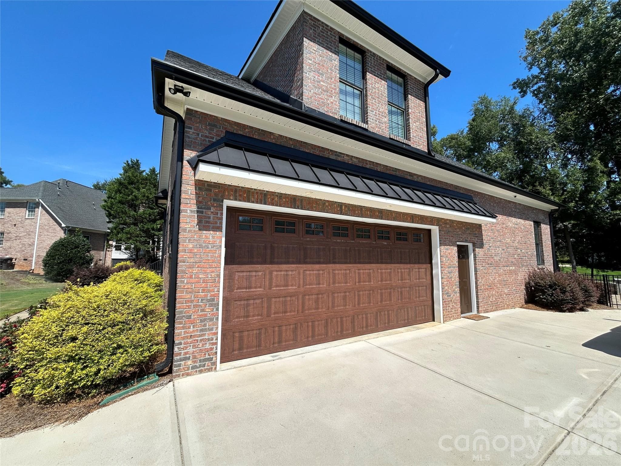 Single Family Residence at 1686 Nestledown Court, Rock Hill, photo 37 of 45
