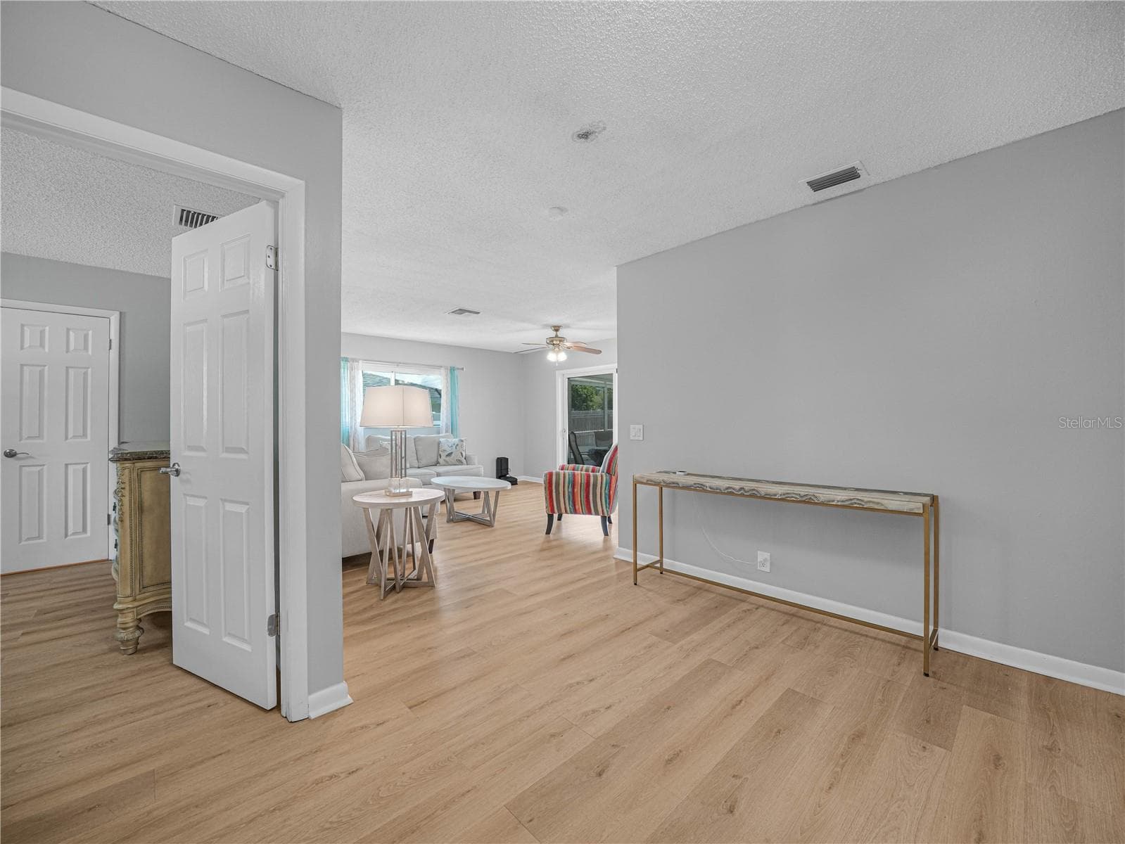 Single Family Residence at 437 BROWARD TER, WINTER HAVEN, photo 7 of 32