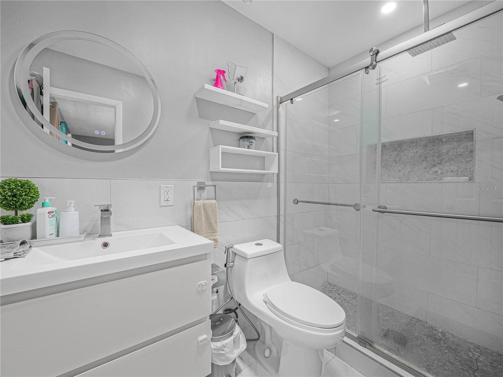 Primary Bath - 437 BROWARD TER, WINTER HAVEN