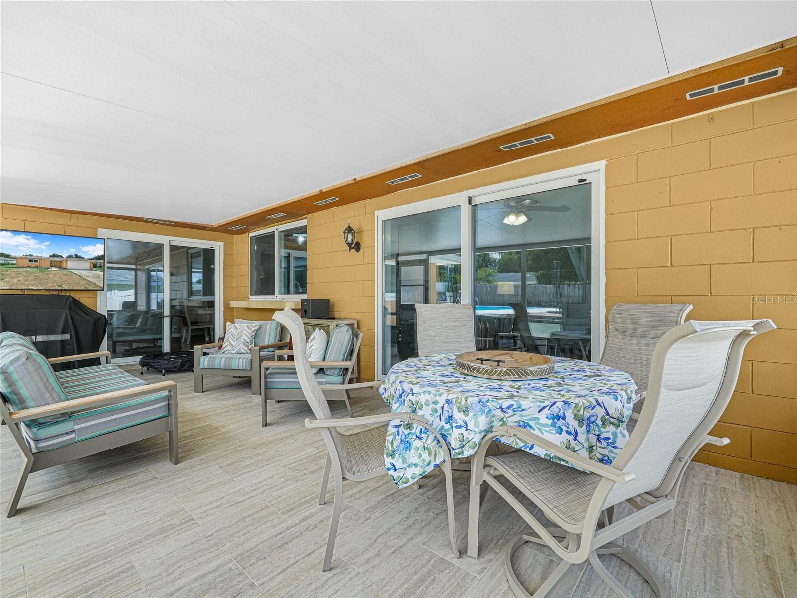 Single Family Residence at 437 BROWARD TER, WINTER HAVEN, photo 24 of 32