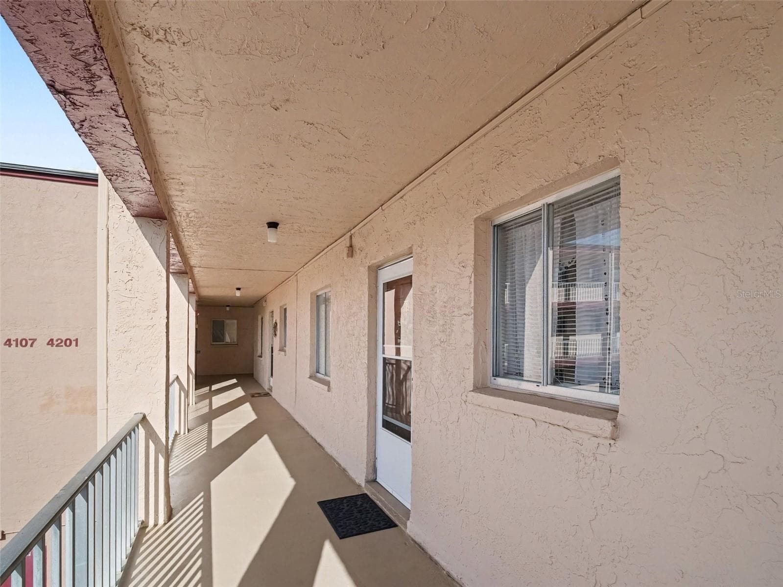 Condominium at 4171 HERON WAY #E309, BRADENTON, photo 10 of 28