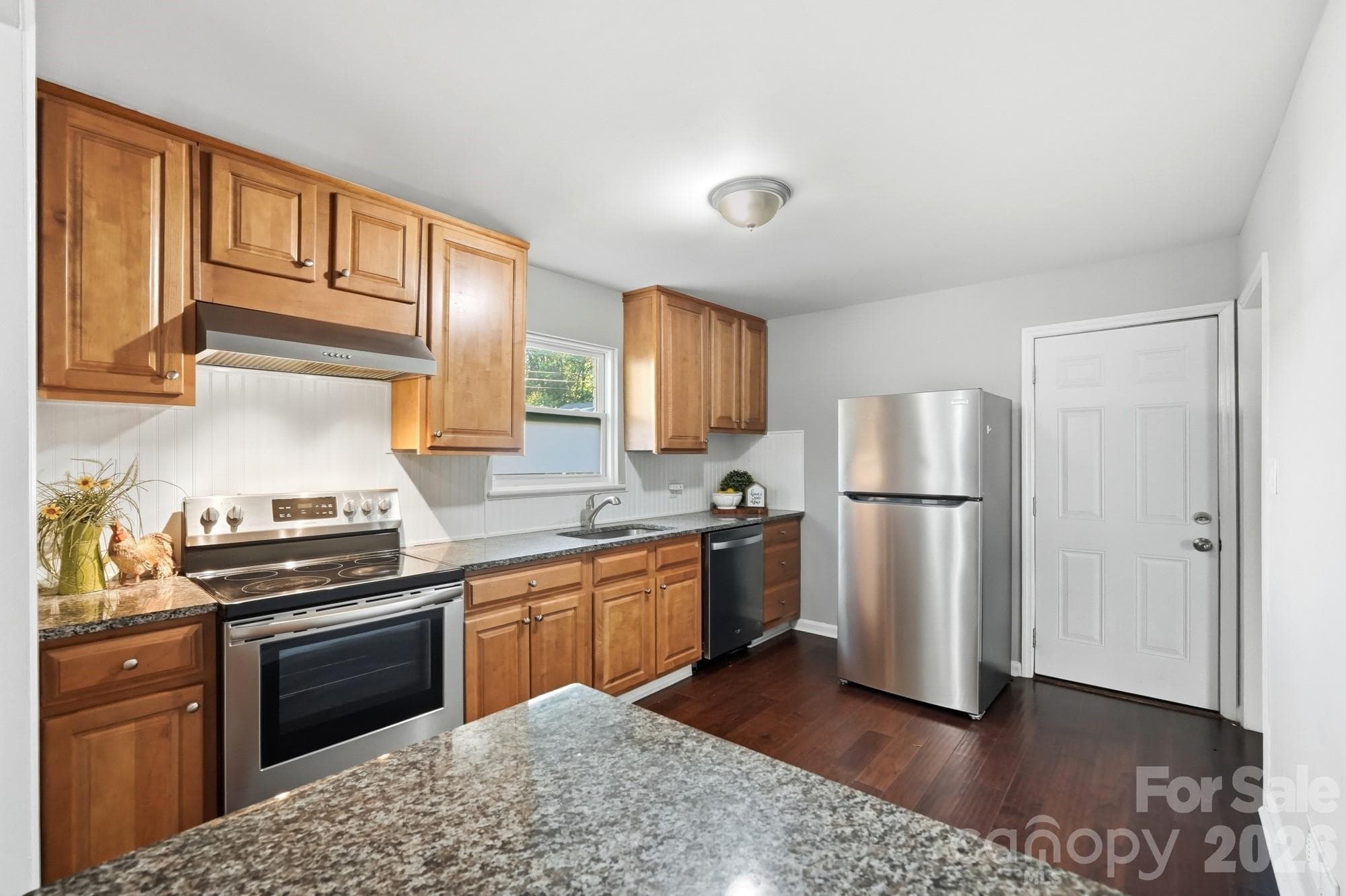 Updated kitchen - 3300 Bonaire Drive, Charlotte