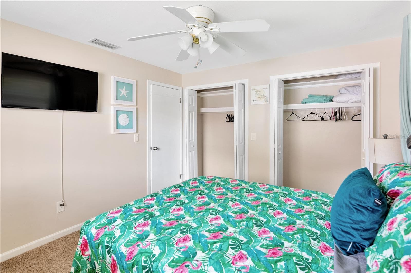 Single Family Residence at 1968 SOUVENIR DR, CLEARWATER, photo 25 of 32
