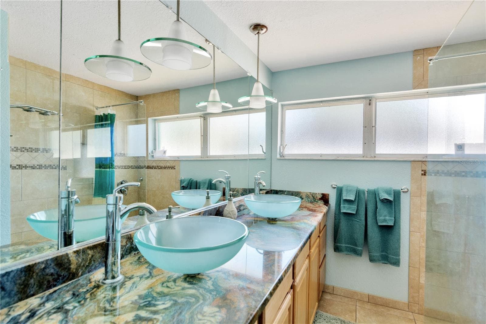 Single Family Residence at 1968 SOUVENIR DR, CLEARWATER, photo 26 of 32