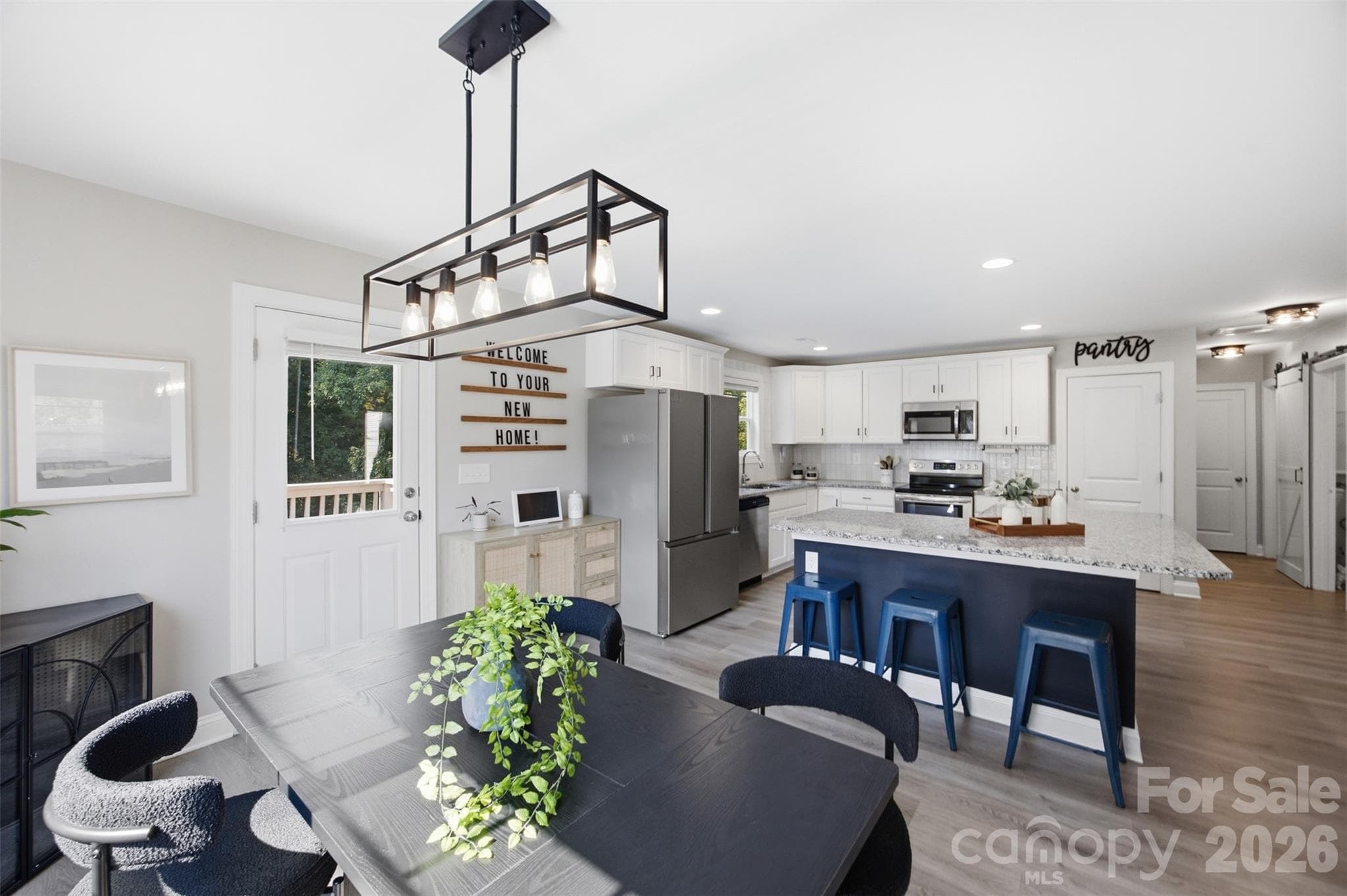 Dining Area - 1382 W Rebound Road, Lancaster