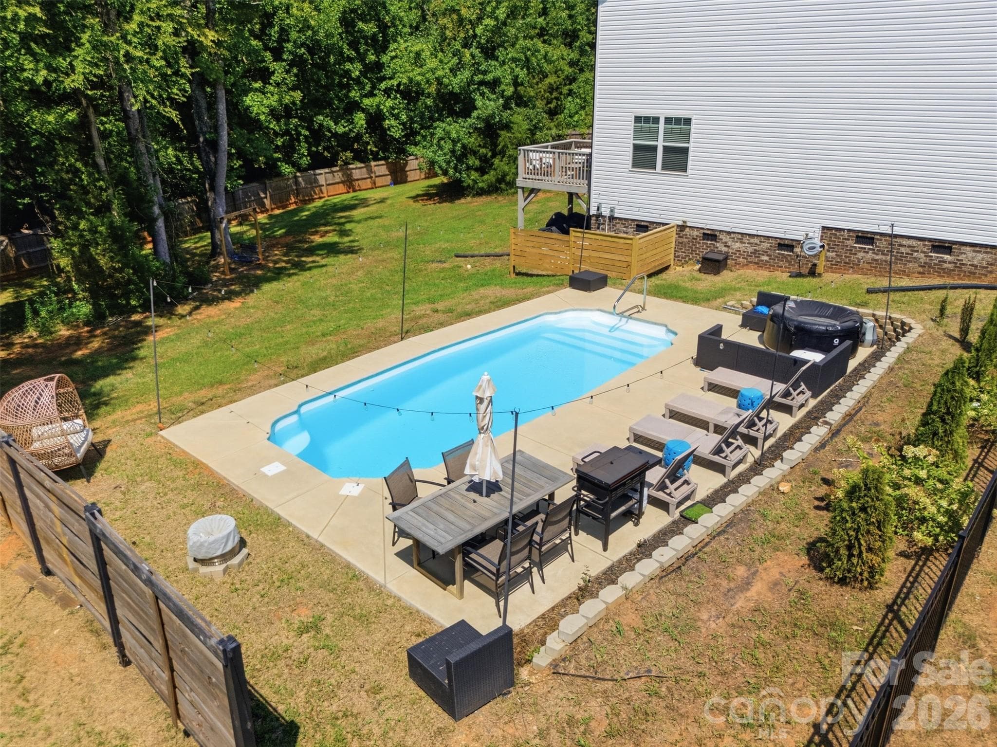Pool - 1382 W Rebound Road, Lancaster