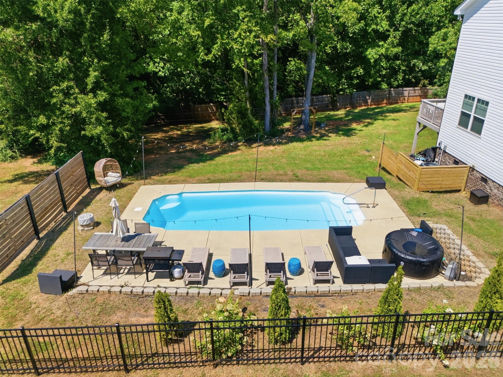 Pool - 1382 W Rebound Road, Lancaster