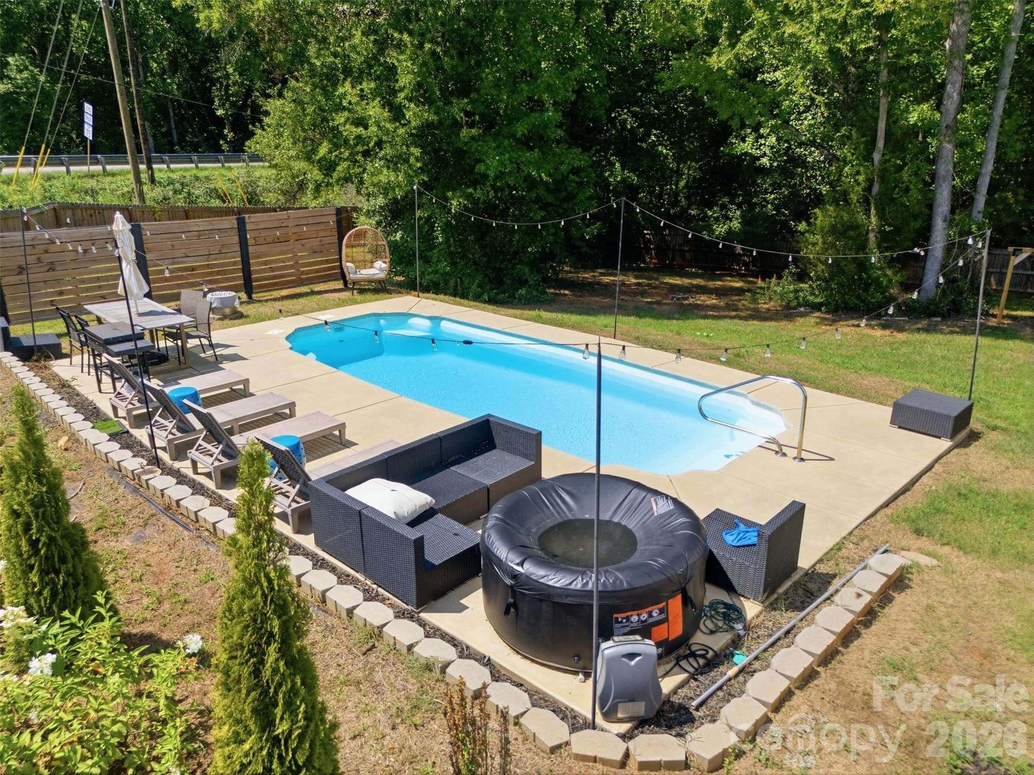 Pool - 1382 W Rebound Road, Lancaster
