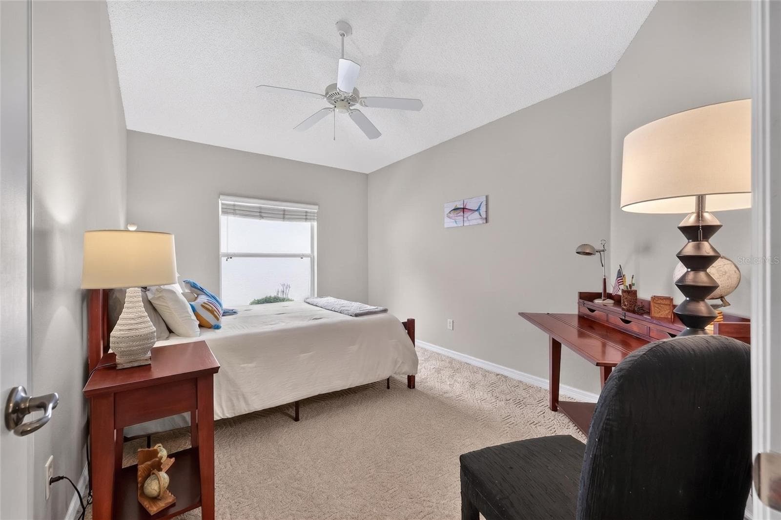 Bedroom #2 with workspace desk area! - 17198 SE 84TH KNIGHT AVE, THE VILLAGES