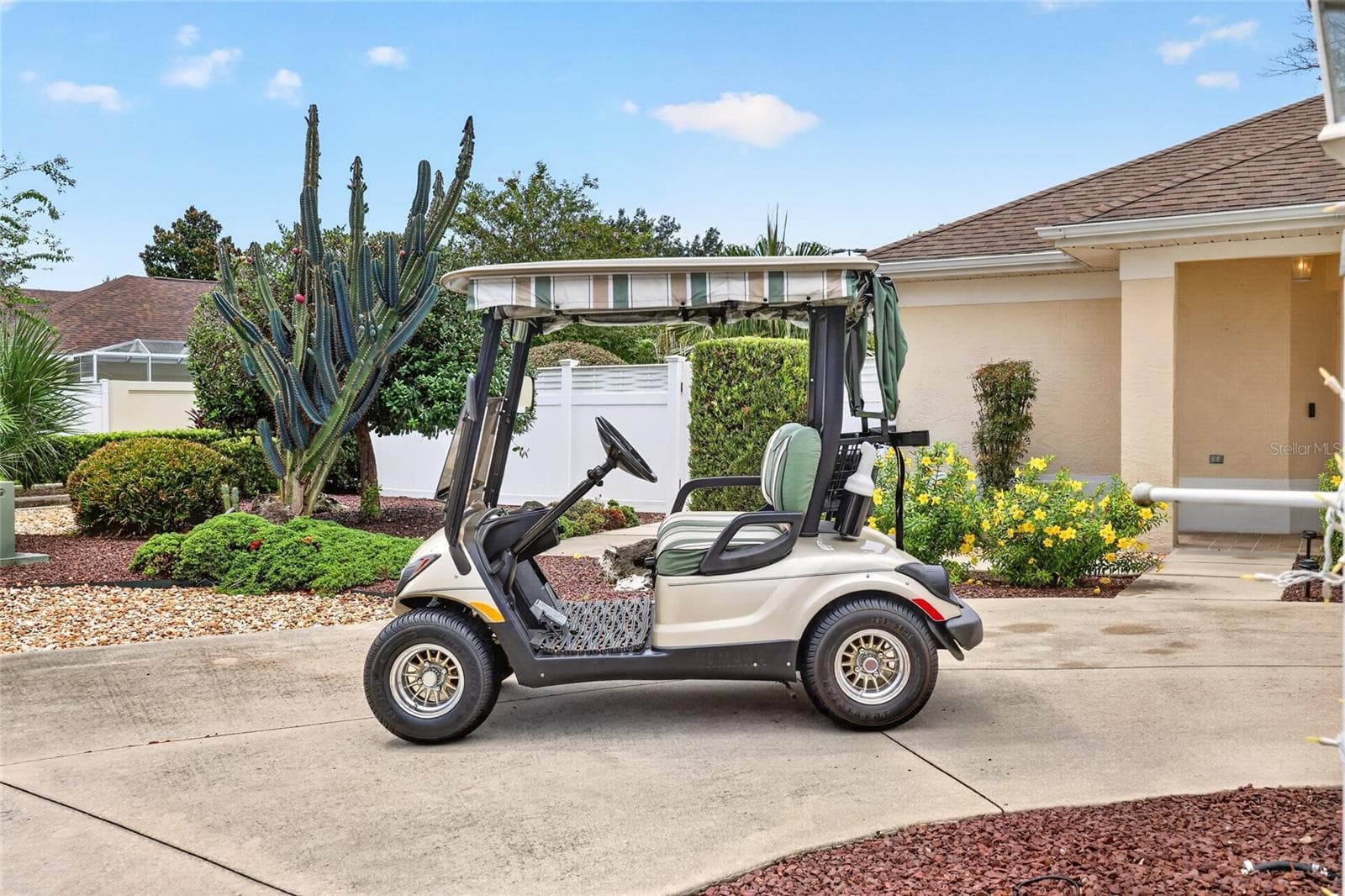 Golf cart included with villa! - 17198 SE 84TH KNIGHT AVE, THE VILLAGES