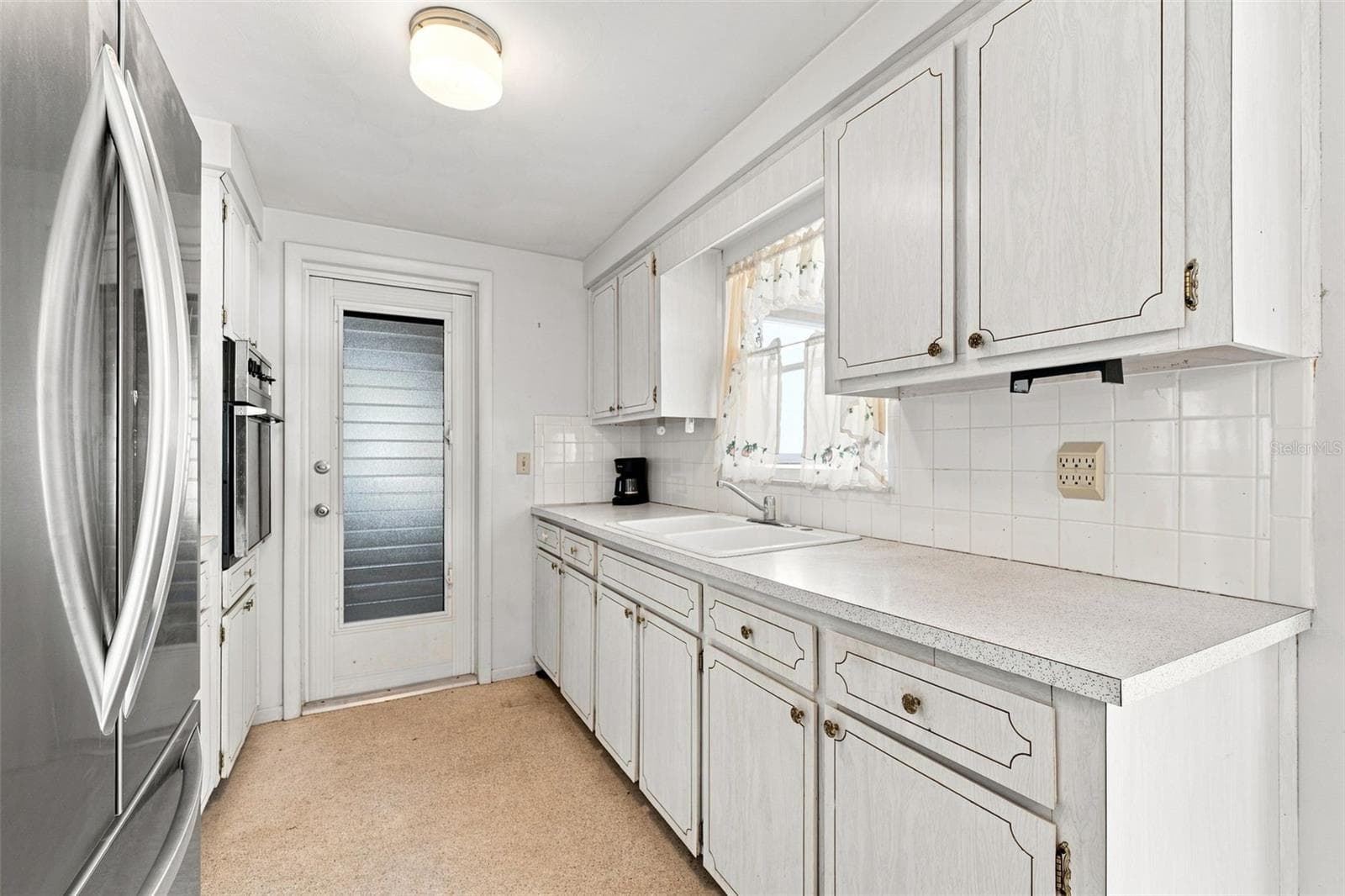 Single Family Residence at 3420 BLAYTON ST, HOLIDAY, photo 19 of 37