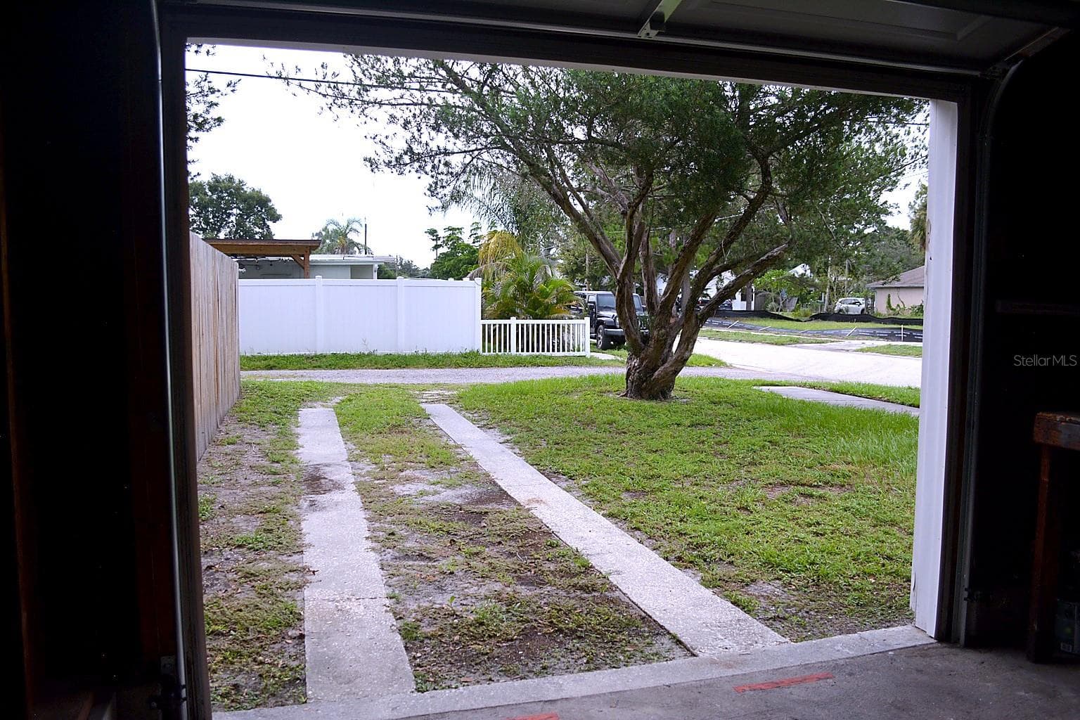 Single Family Residence at 1401 34TH AVE N, ST PETERSBURG, photo 19 of 23